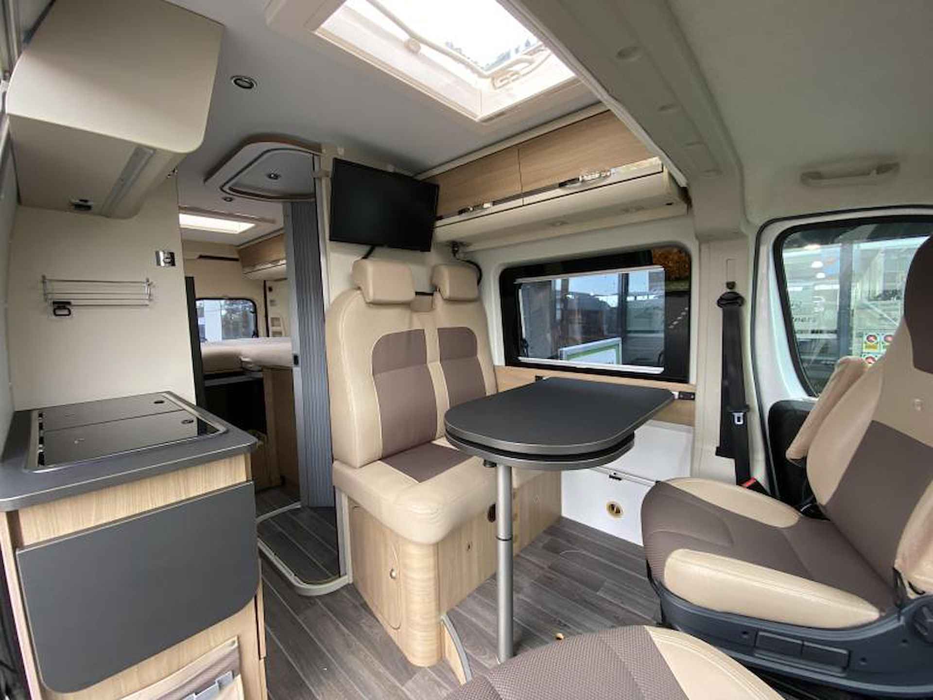 Adria Twin 640 SLX  zeer netjes - 15/20