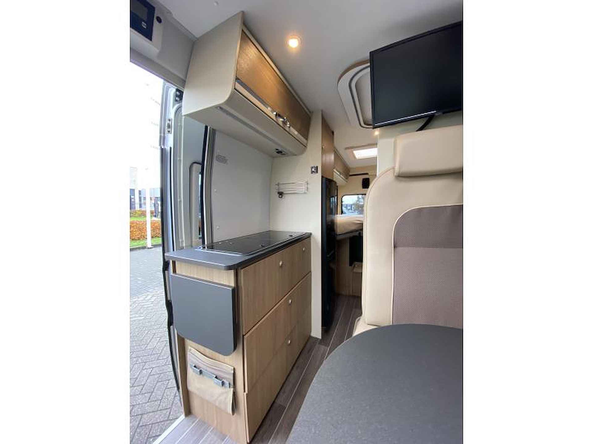 Adria Twin 640 SLX  zeer netjes - 19/20