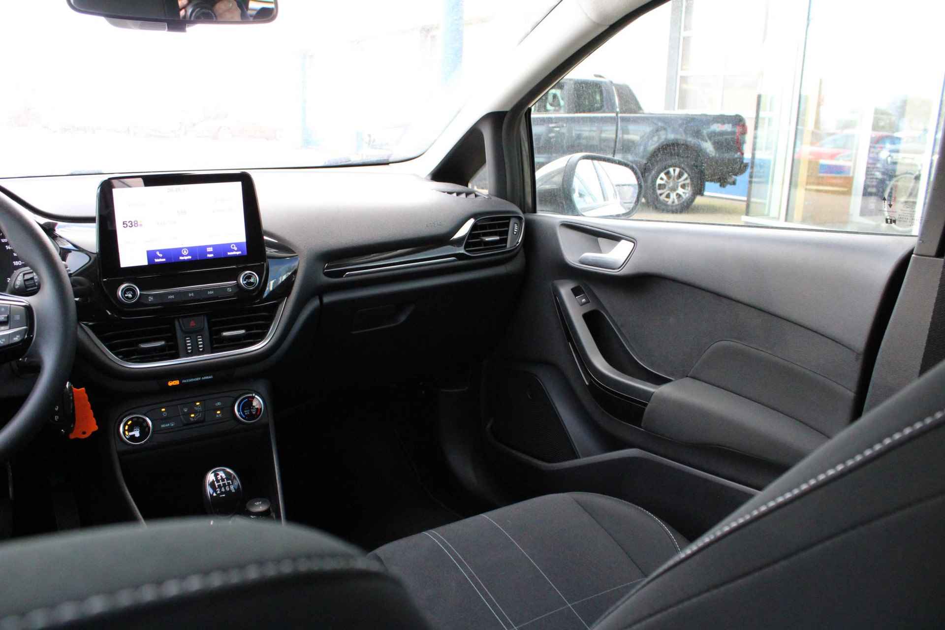 Ford Fiesta 1.0 EcoBoost Connected | 95pk | AC | PDC achter | Cruise| Navigatie | DAB | - 16/38