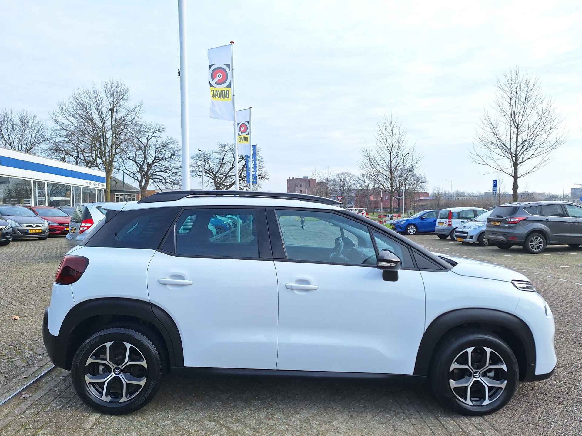 Citroën C3 Aircross 1.2 PureTech Shine - 9/26