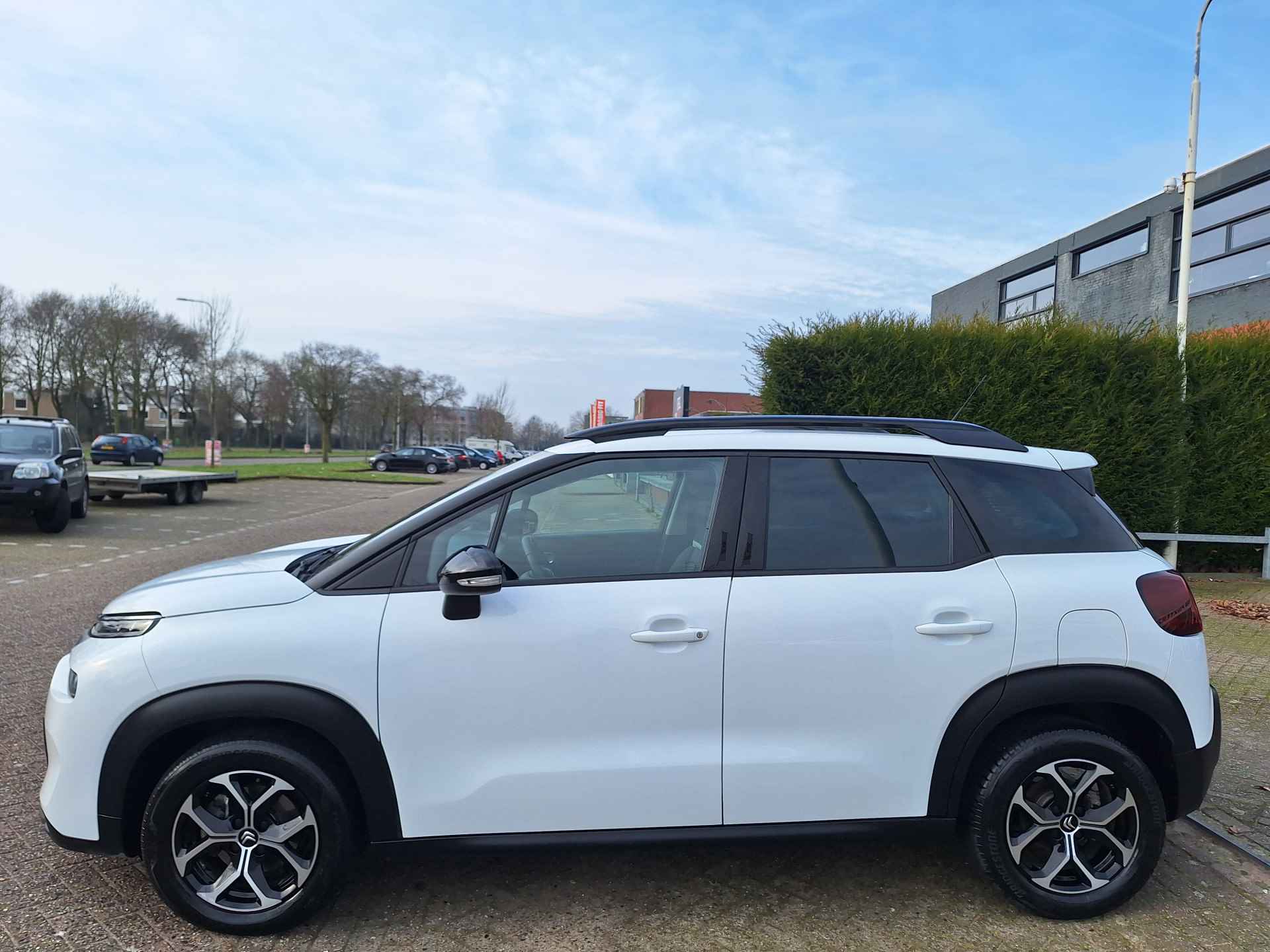 Citroën C3 Aircross 1.2 PureTech Shine - 10/26