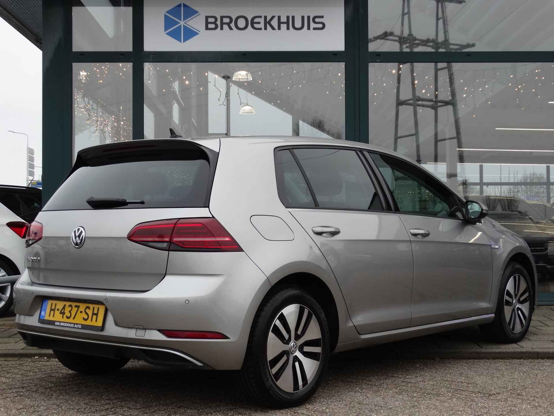 Volkswagen e-Golf E-DITION | Cruise Controle | Navigatie | Achteruitrijcamera | Apple Carplay/Android Auto | - 4/28