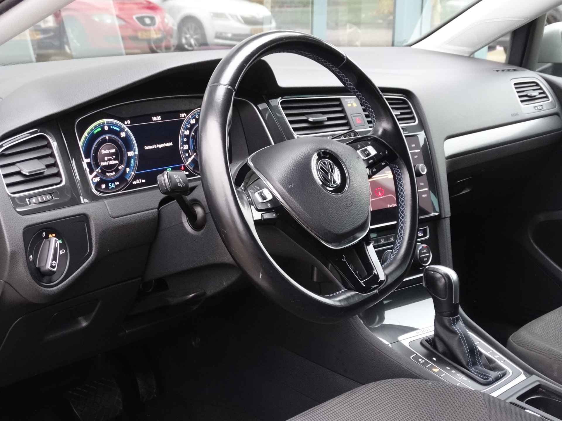 Volkswagen e-Golf E-DITION | Cruise Controle | Navigatie | Achteruitrijcamera | Apple Carplay/Android Auto | - 5/28