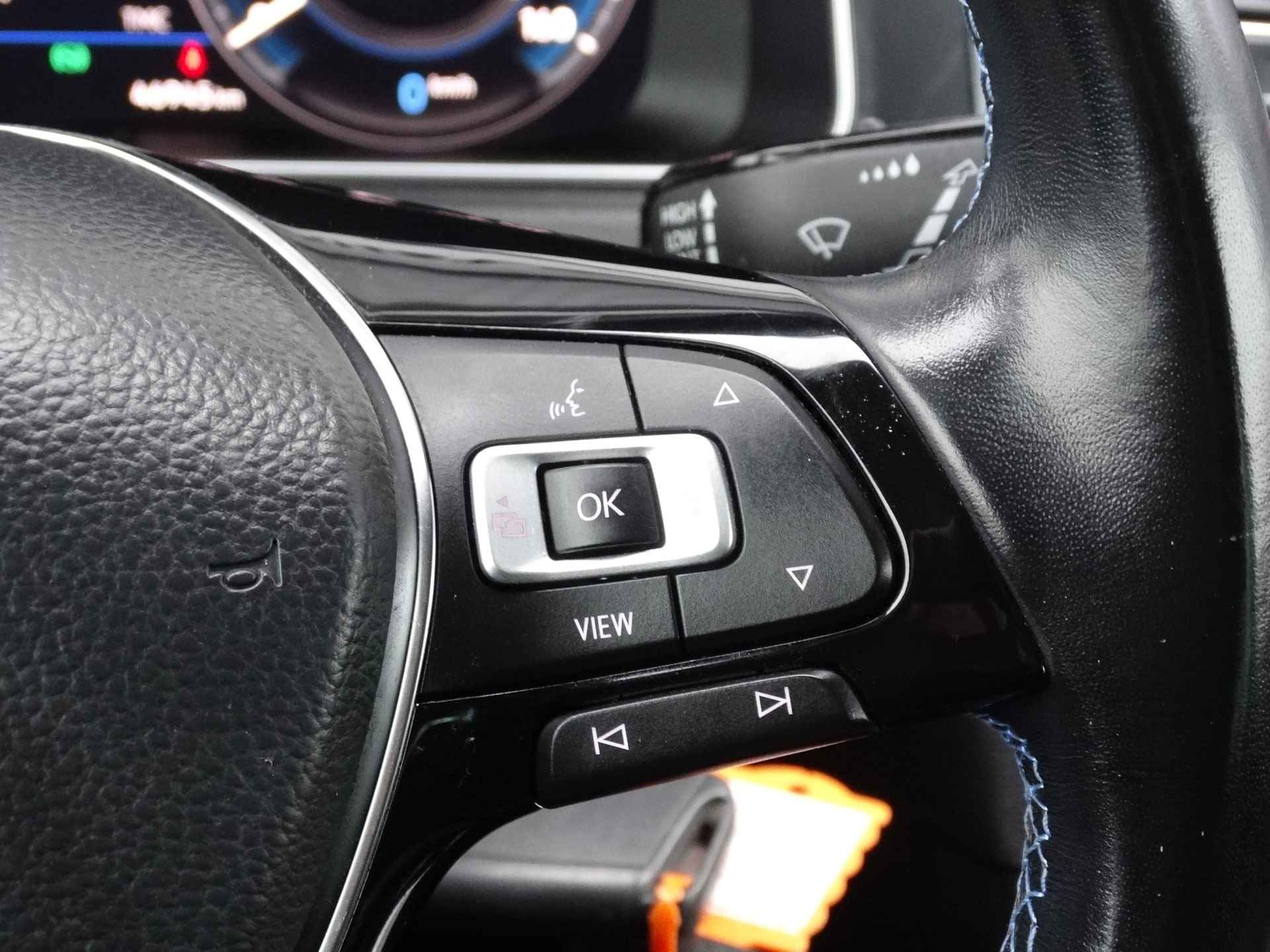 Volkswagen e-Golf E-DITION | Cruise Controle | Navigatie | Achteruitrijcamera | Apple Carplay/Android Auto | - 16/28