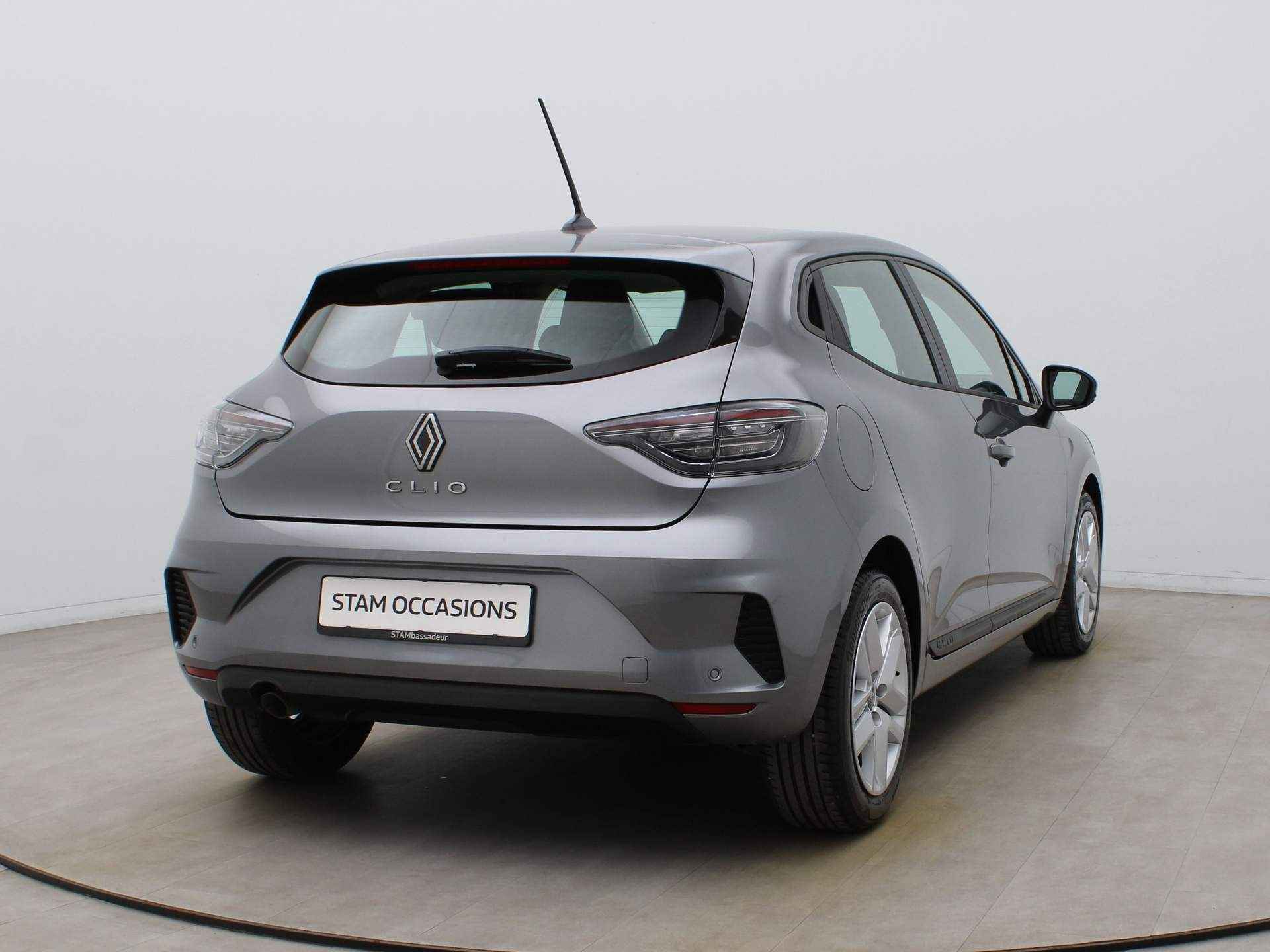 Renault Clio TCe 90pk GPF evolution Airco | Carplay | Cruise | Navi | Parksens. achter - 18/30