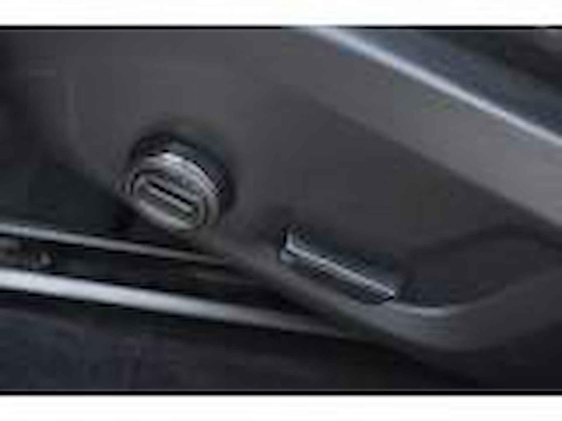 Volvo V60 T4 210PK Automaat Momentum Pro | Polestar | 19" LMV | El. Trekhaak | LED | Getint glas | Apple carplay / Android | - 20/35