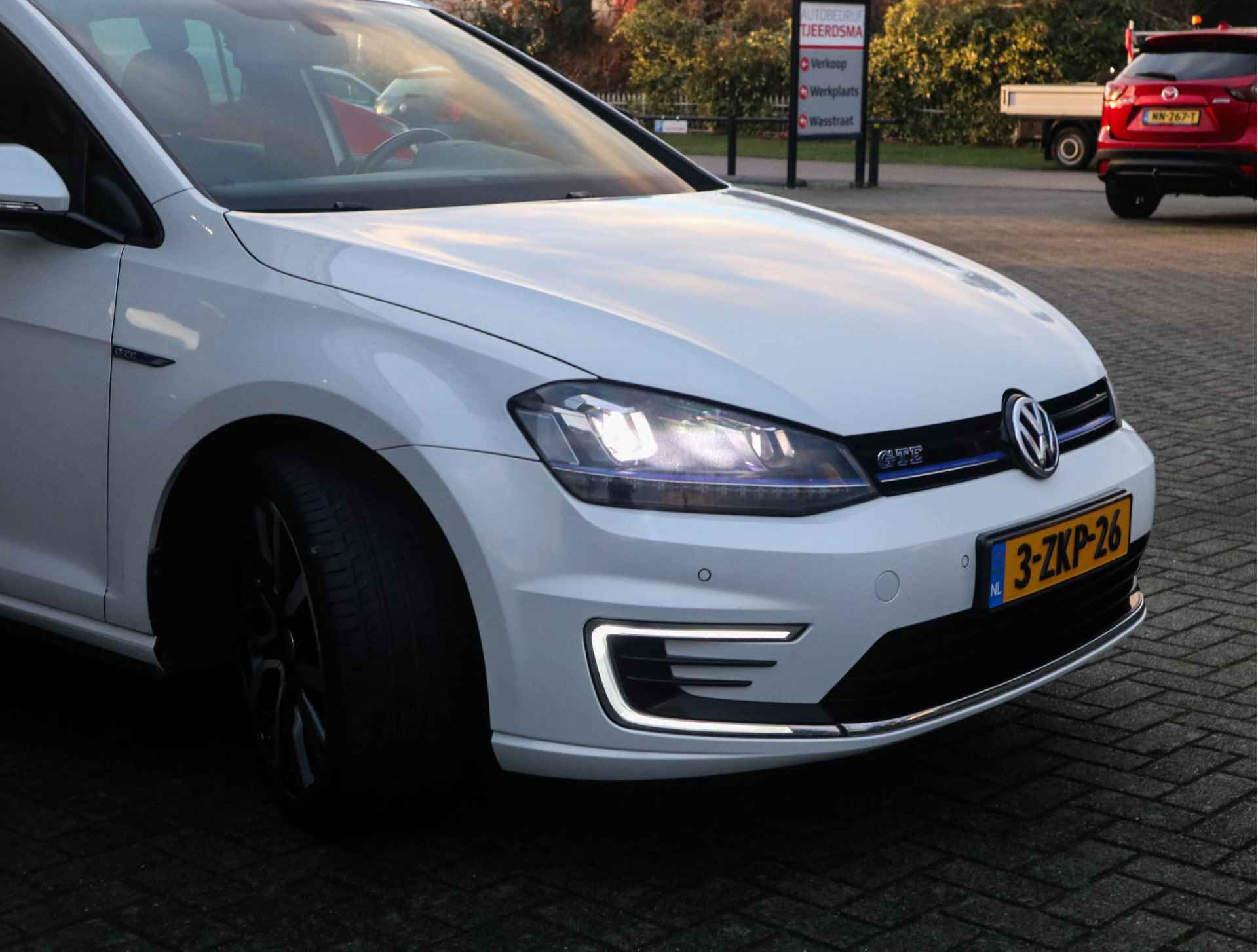 Volkswagen Golf 1.4 TSI GTE Navi/Clima/Cruise/PDC/Parelmoer/Zwarte-Hemel - 8/27