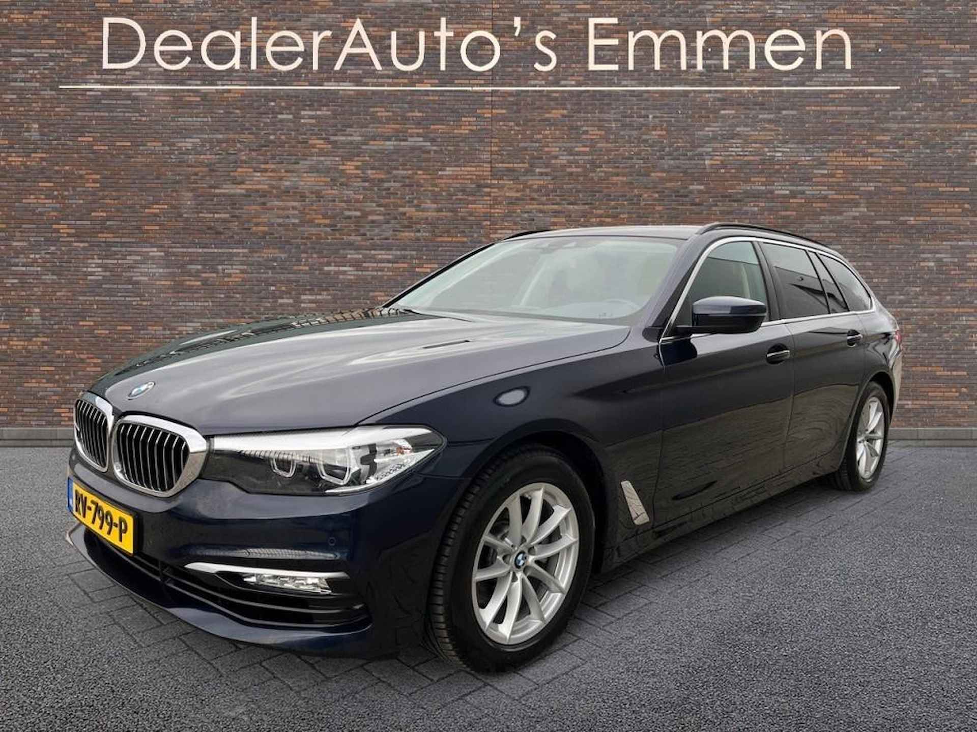 BMW 5 Serie Touring 520i Executive - 2/37