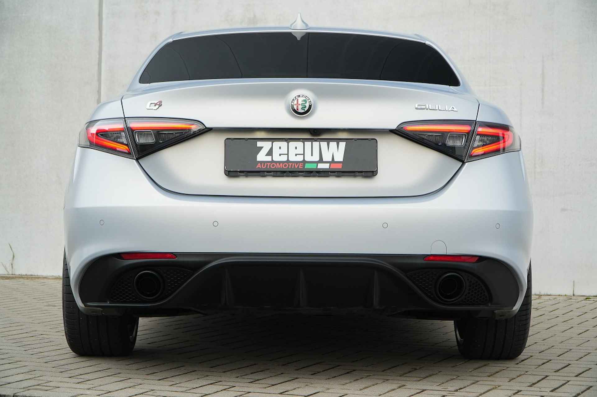 Alfa Romeo Giulia  2.0 Turbo 280 PK Competizione Q4 AWD | Pano | Harman | 19" - 24/44