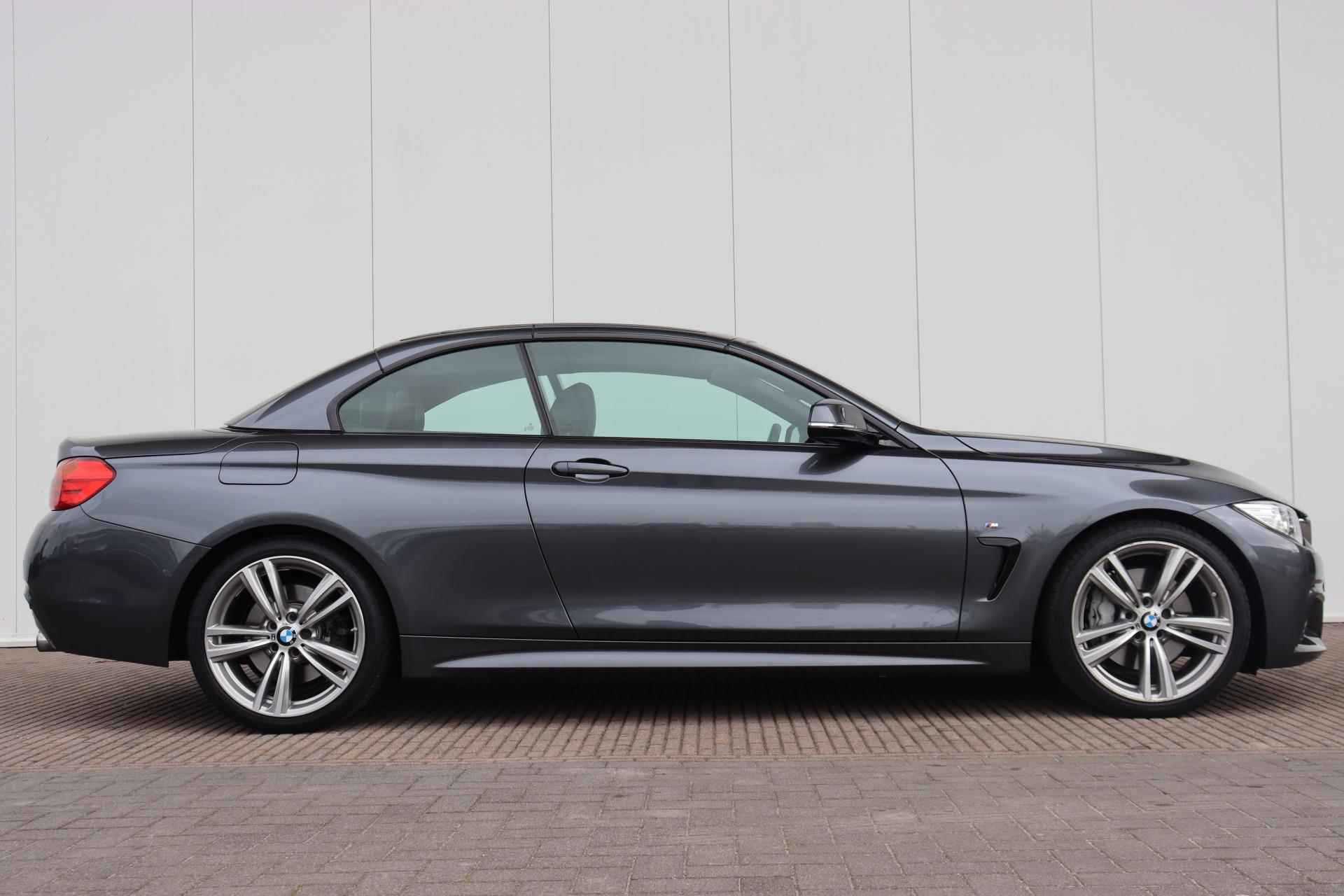 BMW 4 Serie Cabrio 440i High Executive M-Sportpakket / Active Cruise Control / Head Up Display / Harman Kardon / 19'' / Comfort Access | Showroom Sale - 8/25