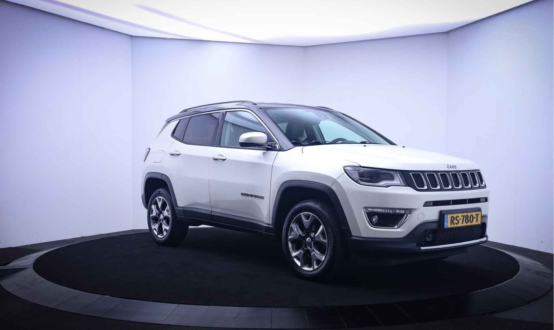 Jeep Compass 1.4T 170Pk Aut 4X4 Edition BEATS AUDIO/LEDER/NAVI/CARPLAY/STUUR+STOELVERW./DAB+/CRUISE/CLIMA/TREKHAAK/PDC/LMV 18'' - 3/24