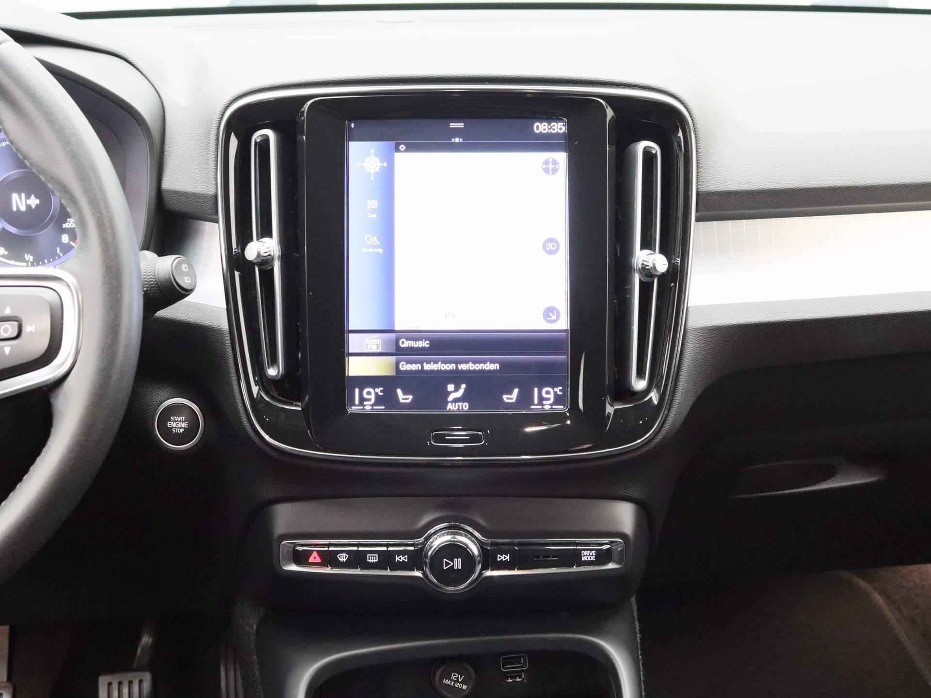 Volvo XC40 1.5 T2 Momentum Pro | LED Koplampen | Navigatie | Climate Control | Parkeersensoren | Lichtmetalen Velgen | - 9/34