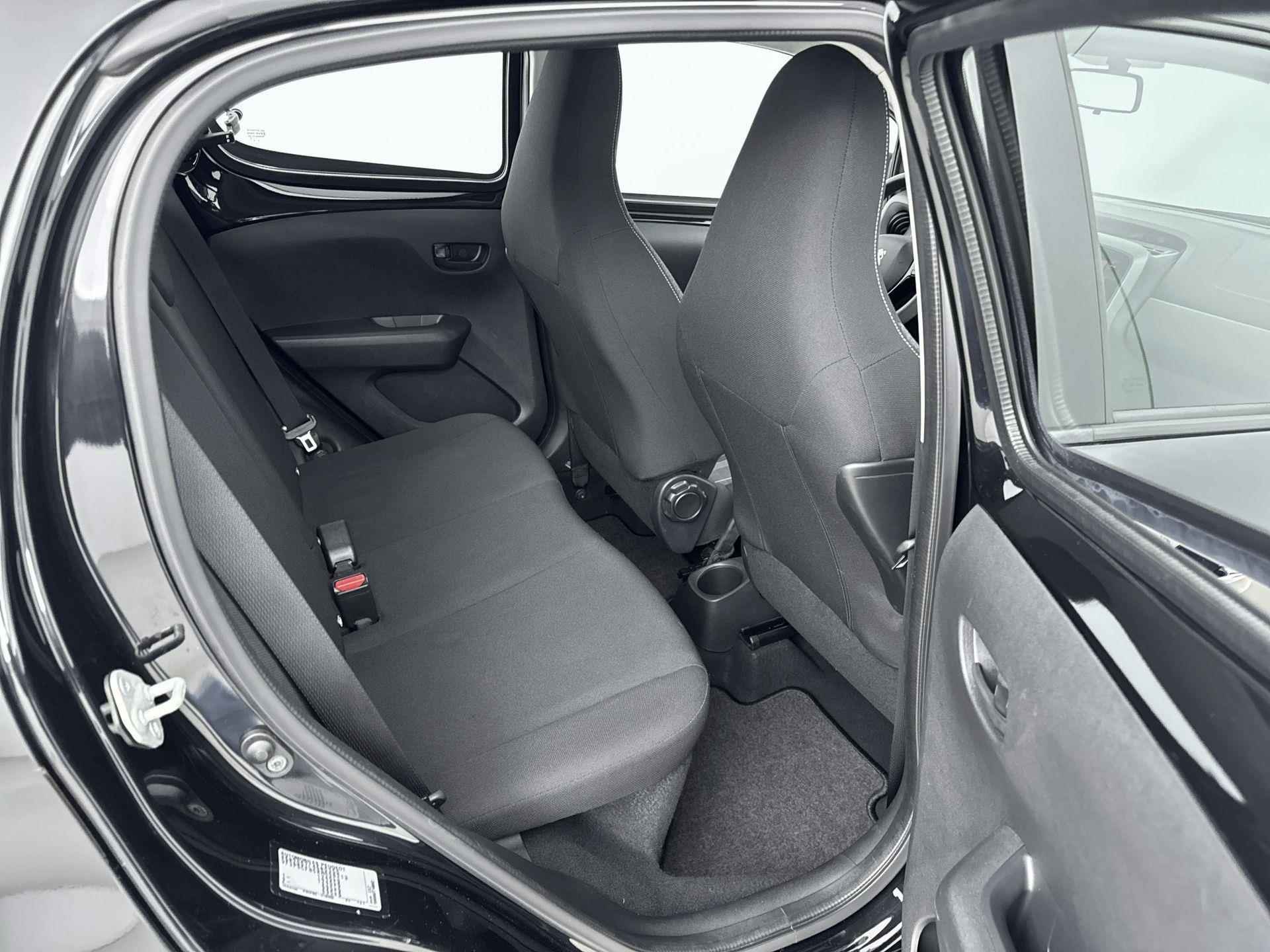 Peugeot 108 1.0 72 pk Active | Airco | Bluetooth | Bestuurdersstoel in hoogte verstelbaar |USB - 15/30