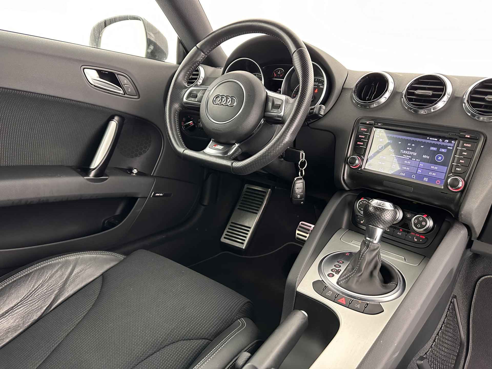 Audi TT 1.8 TFSI Pro-Line S-Line-Pack Aut. *NAVI-FULLMAP | BI-XENON | SHIFT-PADDLES | 1/2-LEDER | BOSE-SURROUND |  AIRCO | PDC | CRUISE | SPORT-SEATS | 18''ALU - 7/29