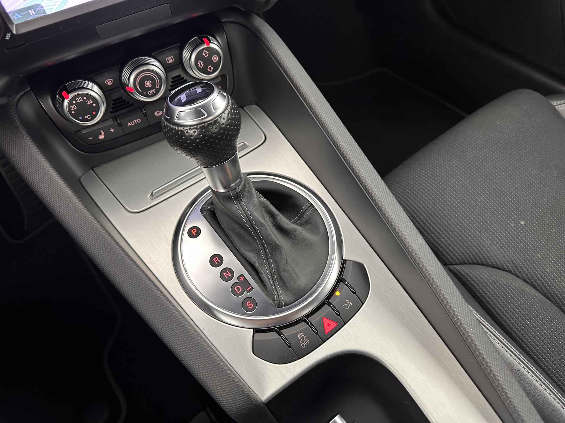 Audi TT 1.8 TFSI Pro-Line S-Line-Pack Aut. *NAVI-FULLMAP | BI-XENON | SHIFT-PADDLES | 1/2-LEDER | BOSE-SURROUND |  AIRCO | PDC | CRUISE | SPORT-SEATS | 18''ALU - 14/29