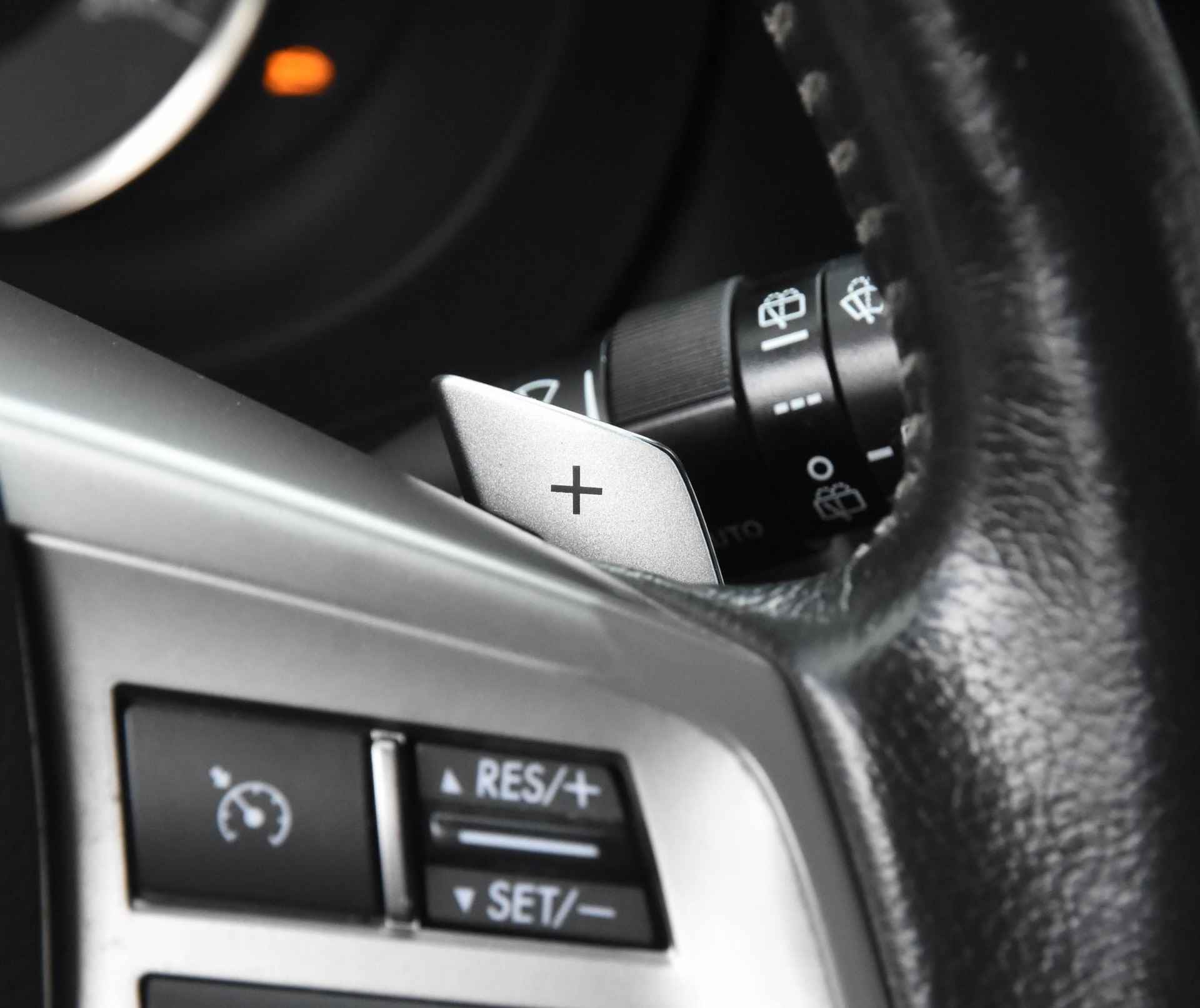 Subaru Forester 2.0 Executive Automaat / panoramadak / leer / camera / elektrische achterklep / trekhaak / cruise control - 15/40