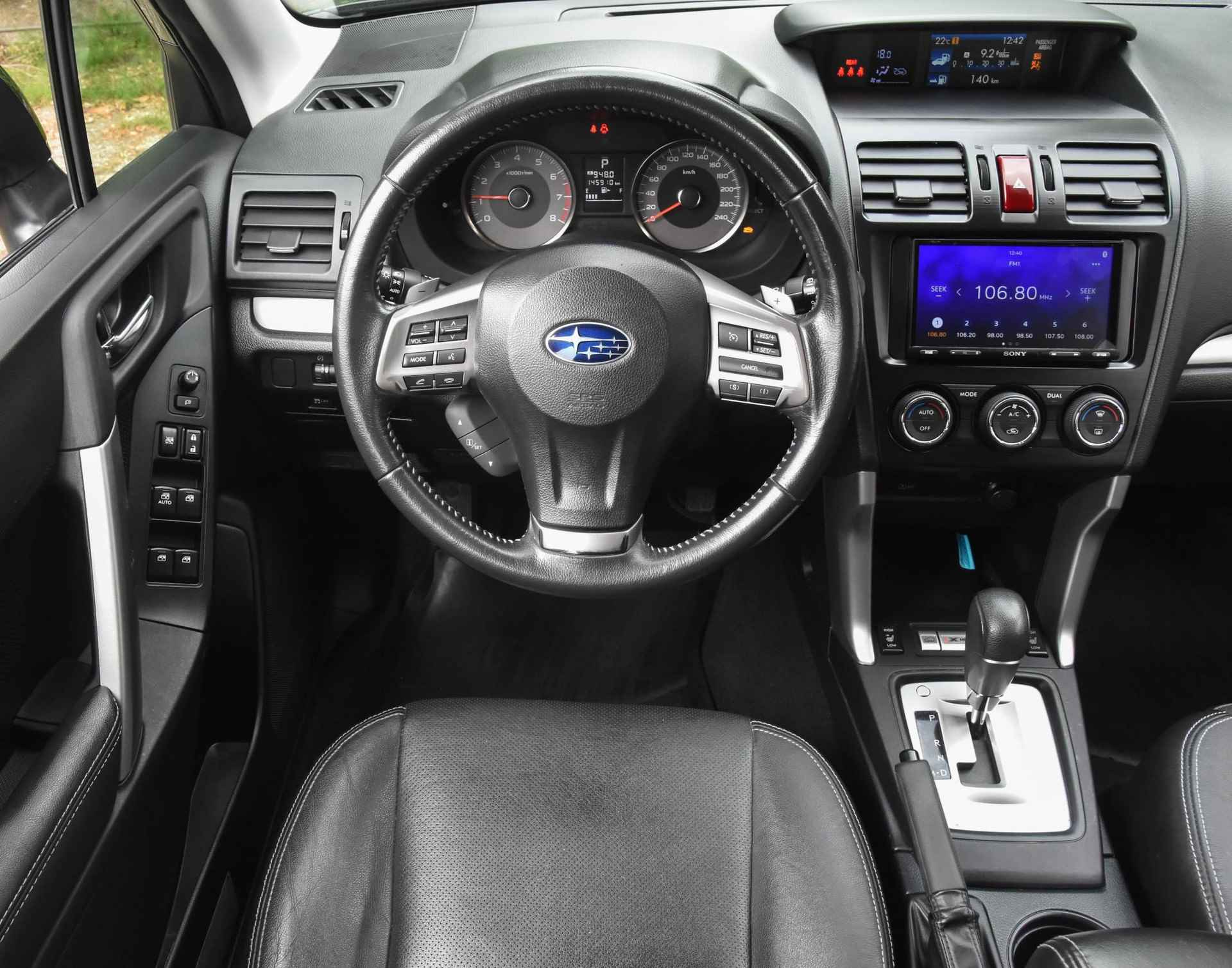 Subaru Forester 2.0 Executive Automaat / panoramadak / leer / camera / elektrische achterklep / trekhaak / cruise control - 30/40