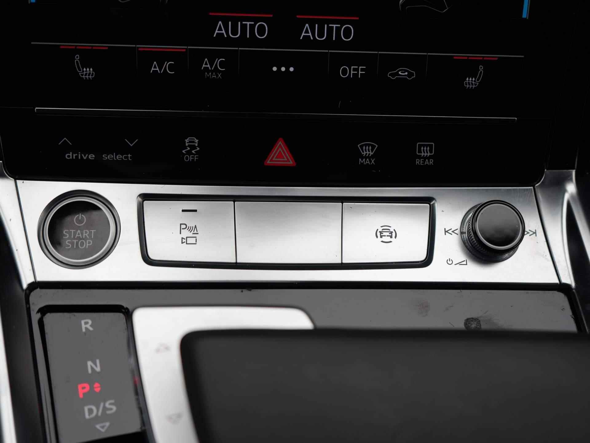 Audi e-tron 55 quattro Advanced edition Plus 95 kWh | Mat Grijs | 21inch | Leder | - 24/48