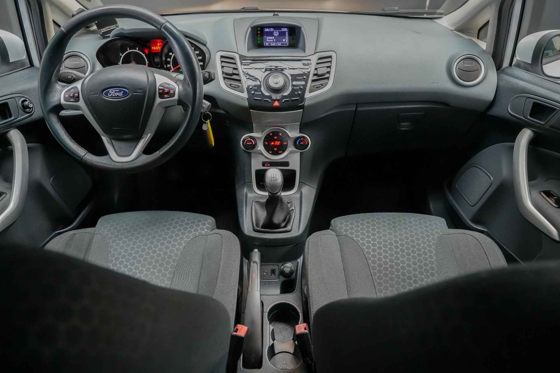 Ford Fiesta 1.6 120pk Sport |Cruise control|Parkeersensoren|Distributie riem + pomp vv|Climate control|Bluetooth|17"| - 4/30