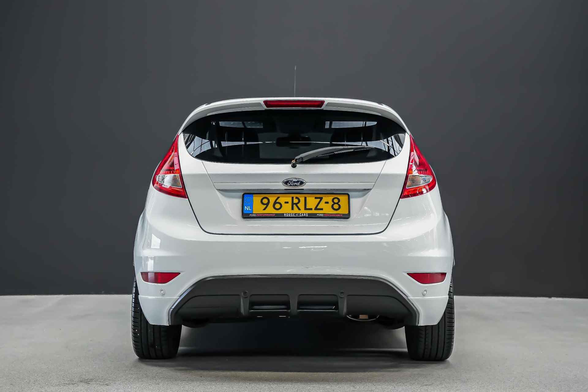 Ford Fiesta 1.6 120pk Sport |Cruise control|Parkeersensoren|Distributie riem + pomp vv|Climate control|Bluetooth|17"| - 26/30