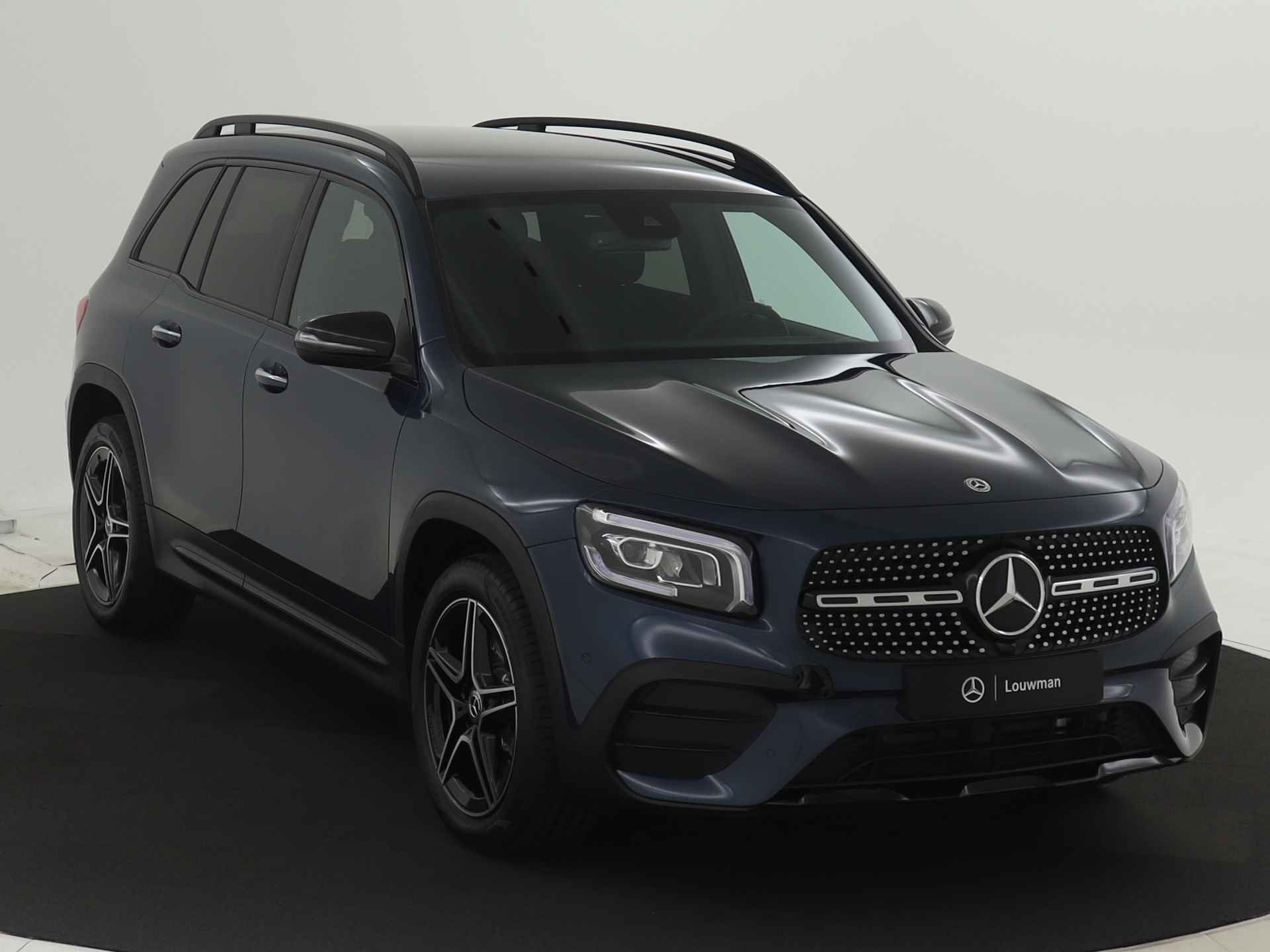 Mercedes-Benz GLB 180 AMG Line 7p | Nightpakket |  Dodehoekassistent |  GUARD 360° Voertuigbescherming Plus | EASY PACK achterklep | Keyless-Go comfortpakket | Parkeerpakket met achteruitrijcamera | - 29/44