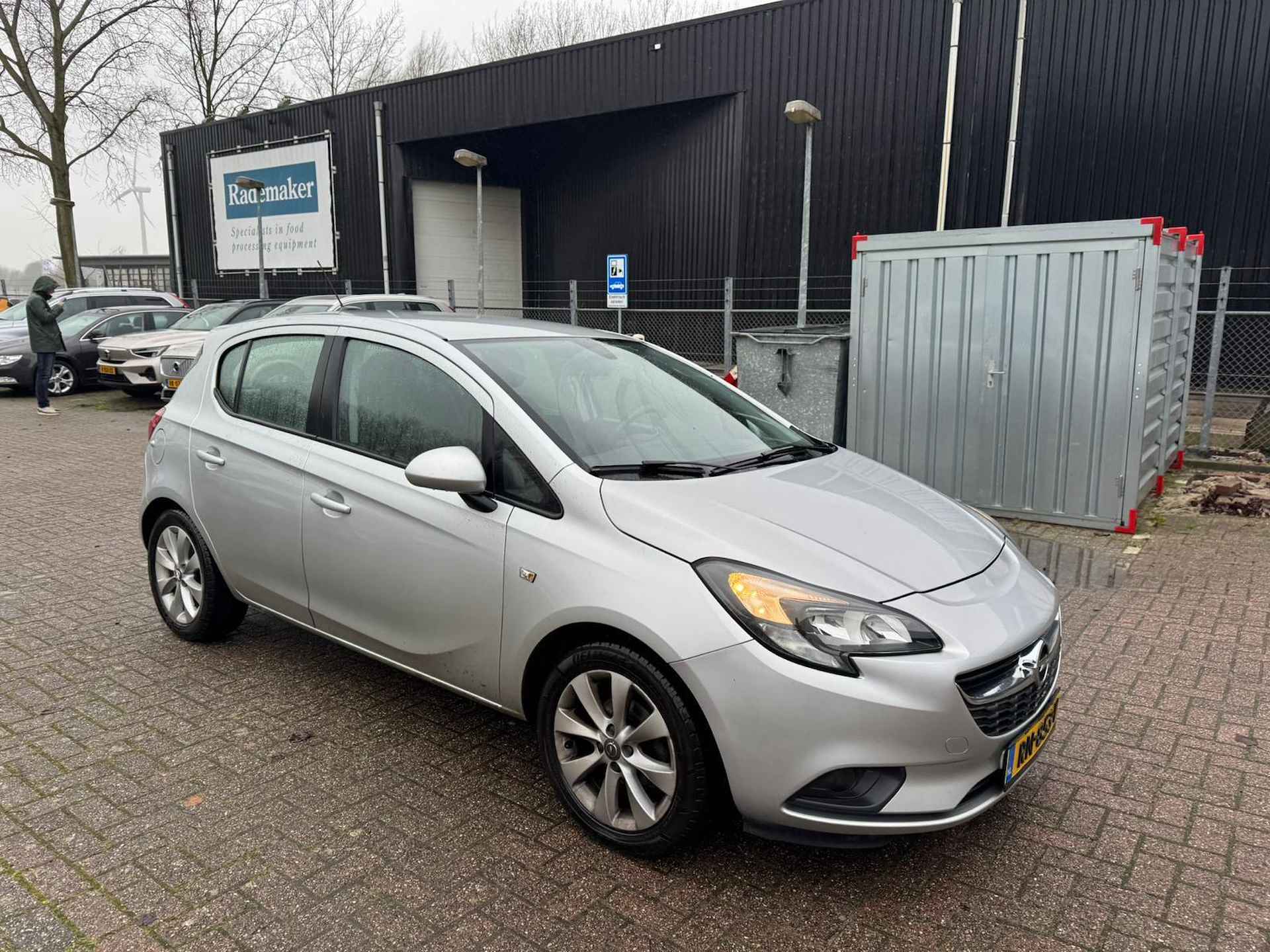 Opel Corsa 1.4 Favourite - 4/25