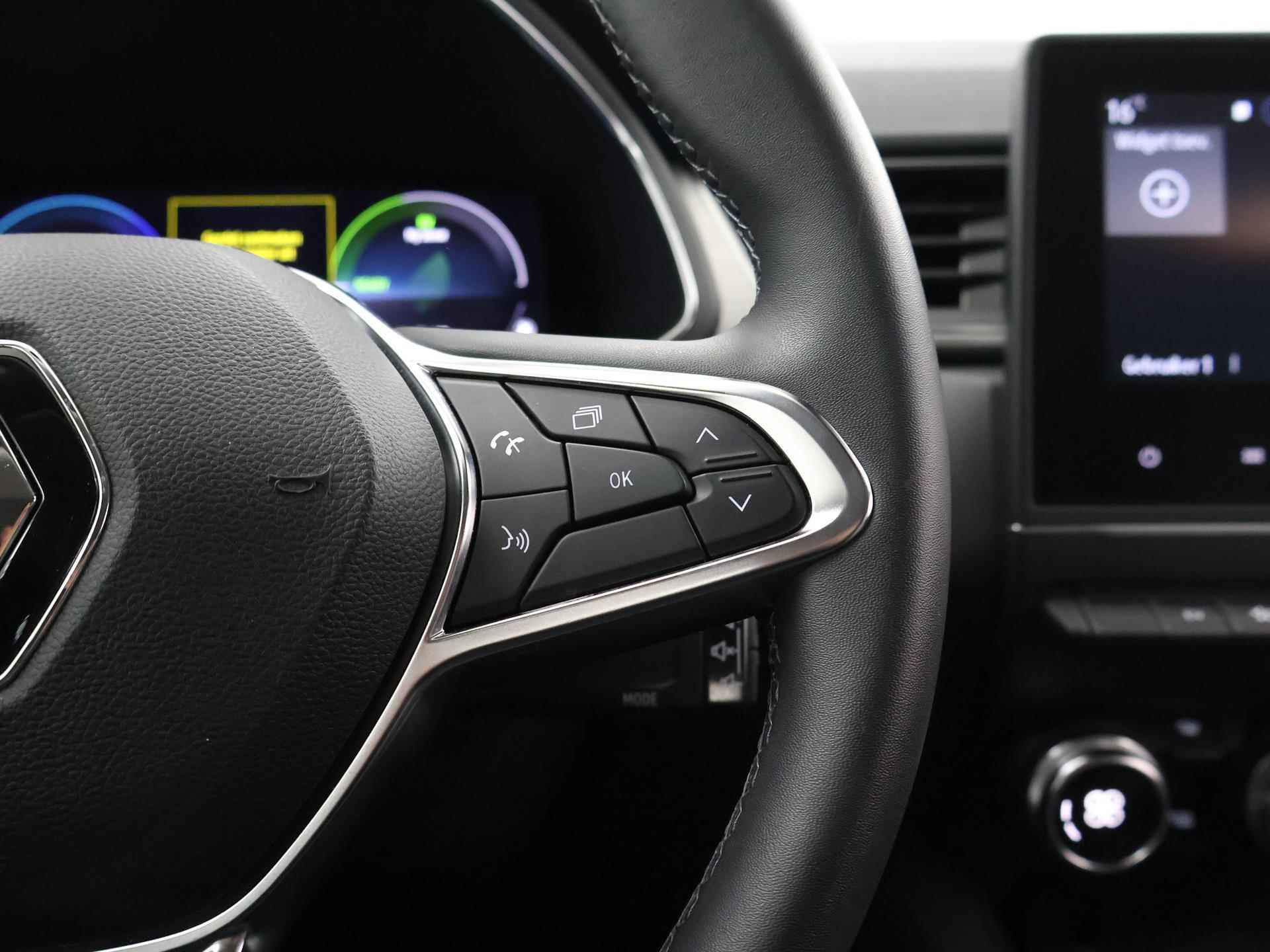 Renault Captur 1.6 E-Tech Plug-in Hybrid 160 Intens | Navigatie | Parkeercamera | Cruise Control | Climate Control | Bluetooth | - 30/43