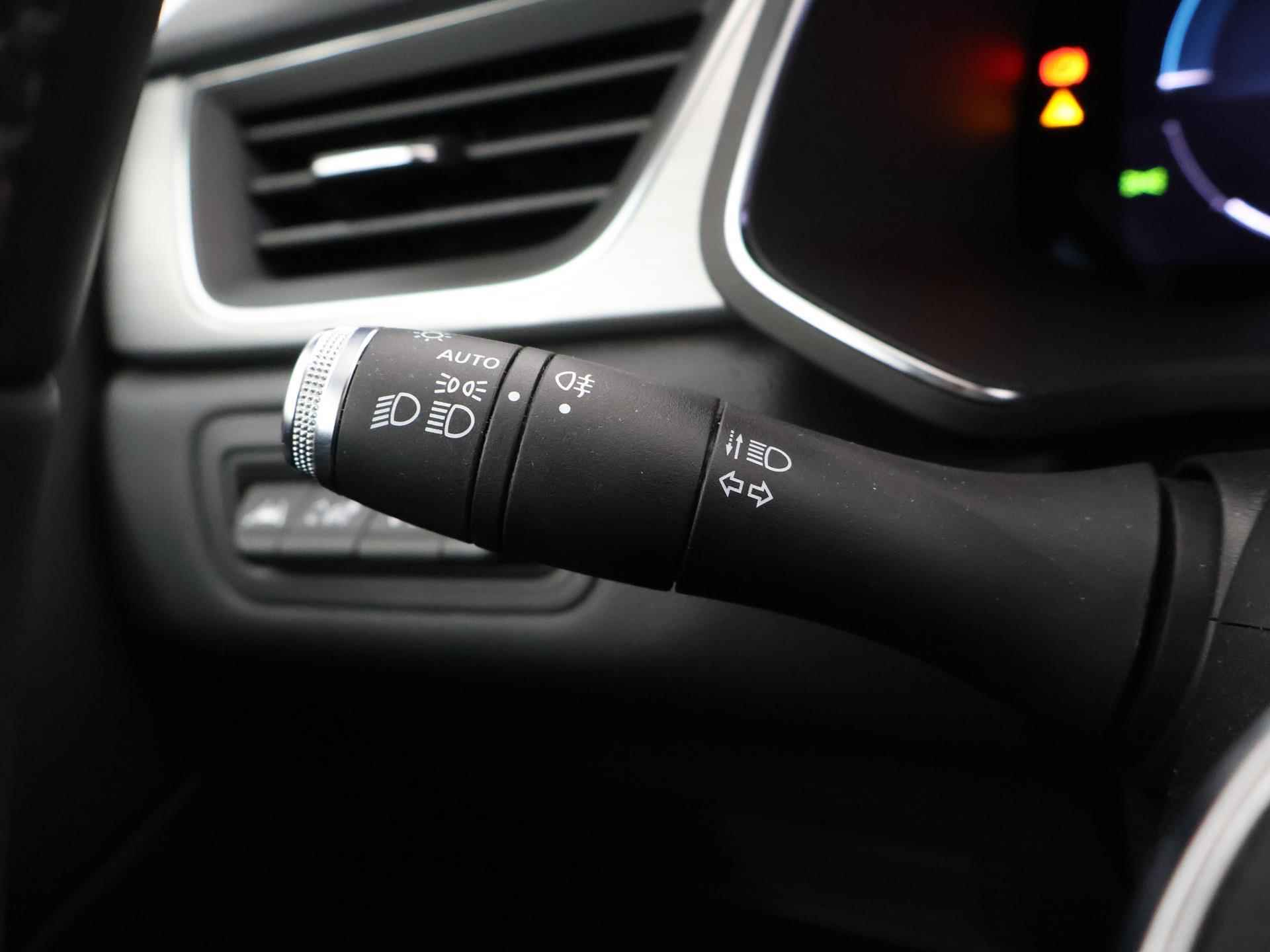 Renault Captur 1.6 E-Tech Plug-in Hybrid 160 Intens | Navigatie | Parkeercamera | Cruise Control | Climate Control | Bluetooth | - 34/43