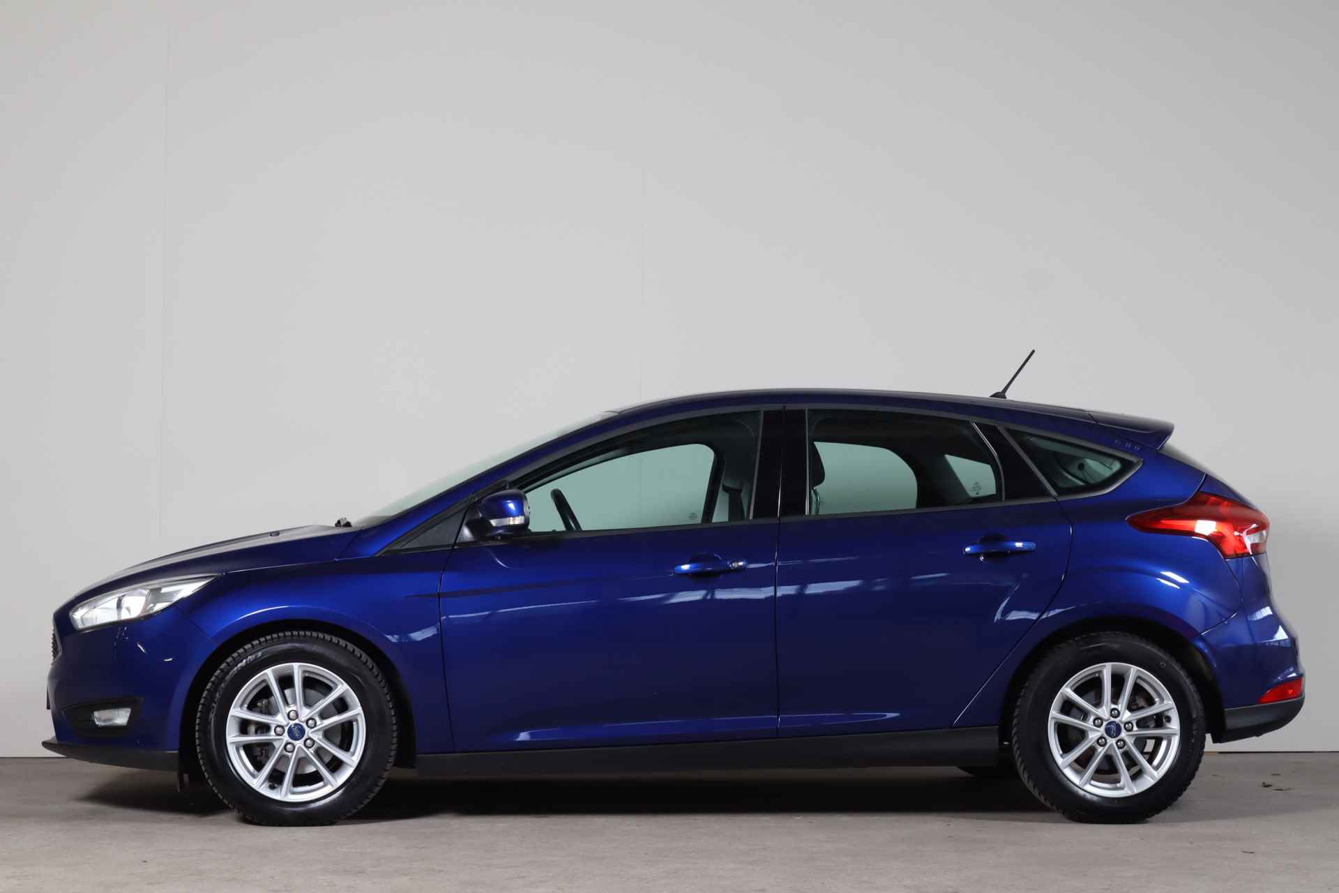 Ford Focus 1.0 Lease Edition NL-Auto!! Navigatie I PDC I Cruise - 4/29