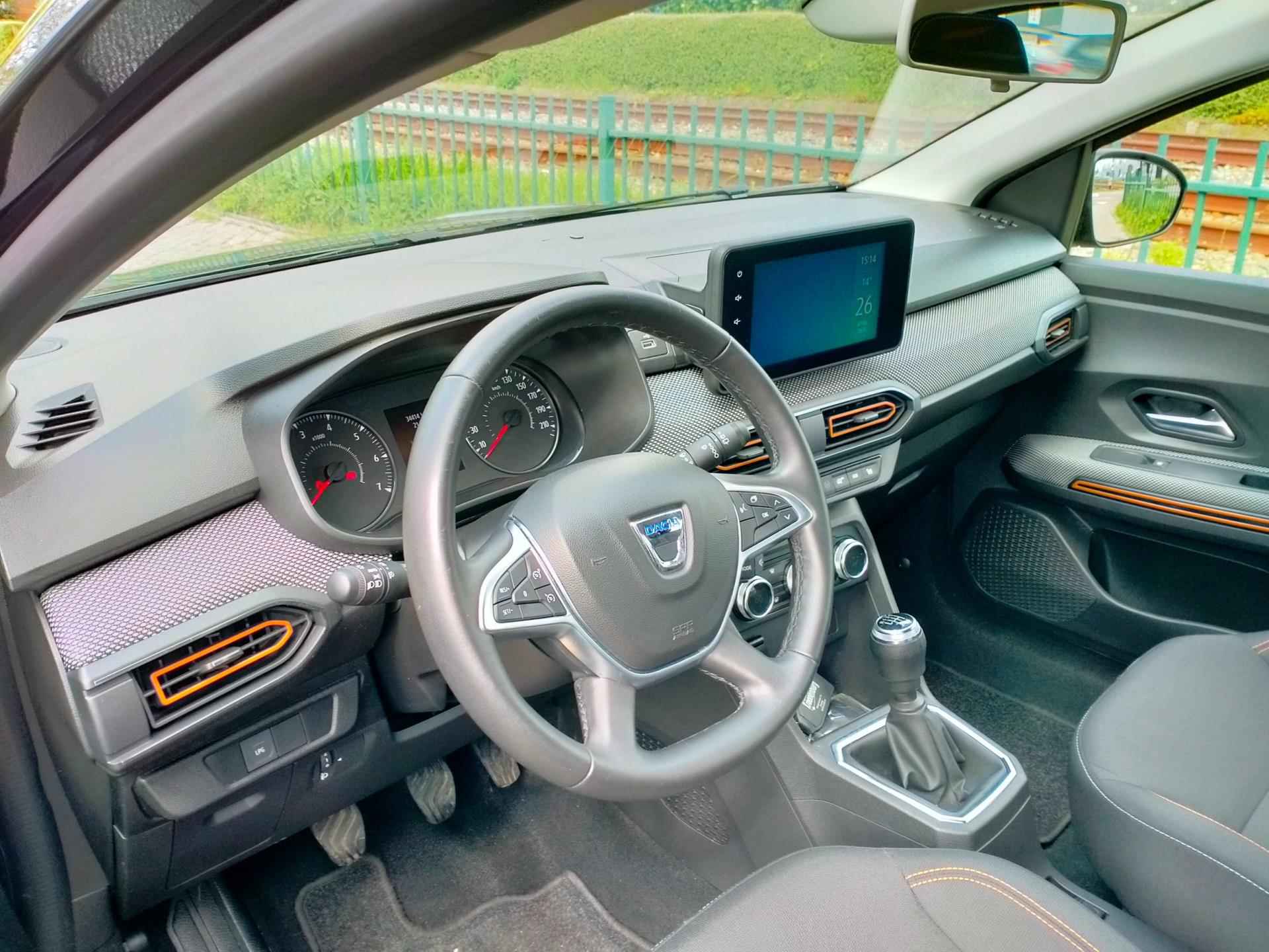 Dacia Sandero stepway 1.0 TCE 100 BI-FUEL EXPRESSION LUXE UITV. NAVI LAGE KM LPG G3 RIJKLAAR - 9/31