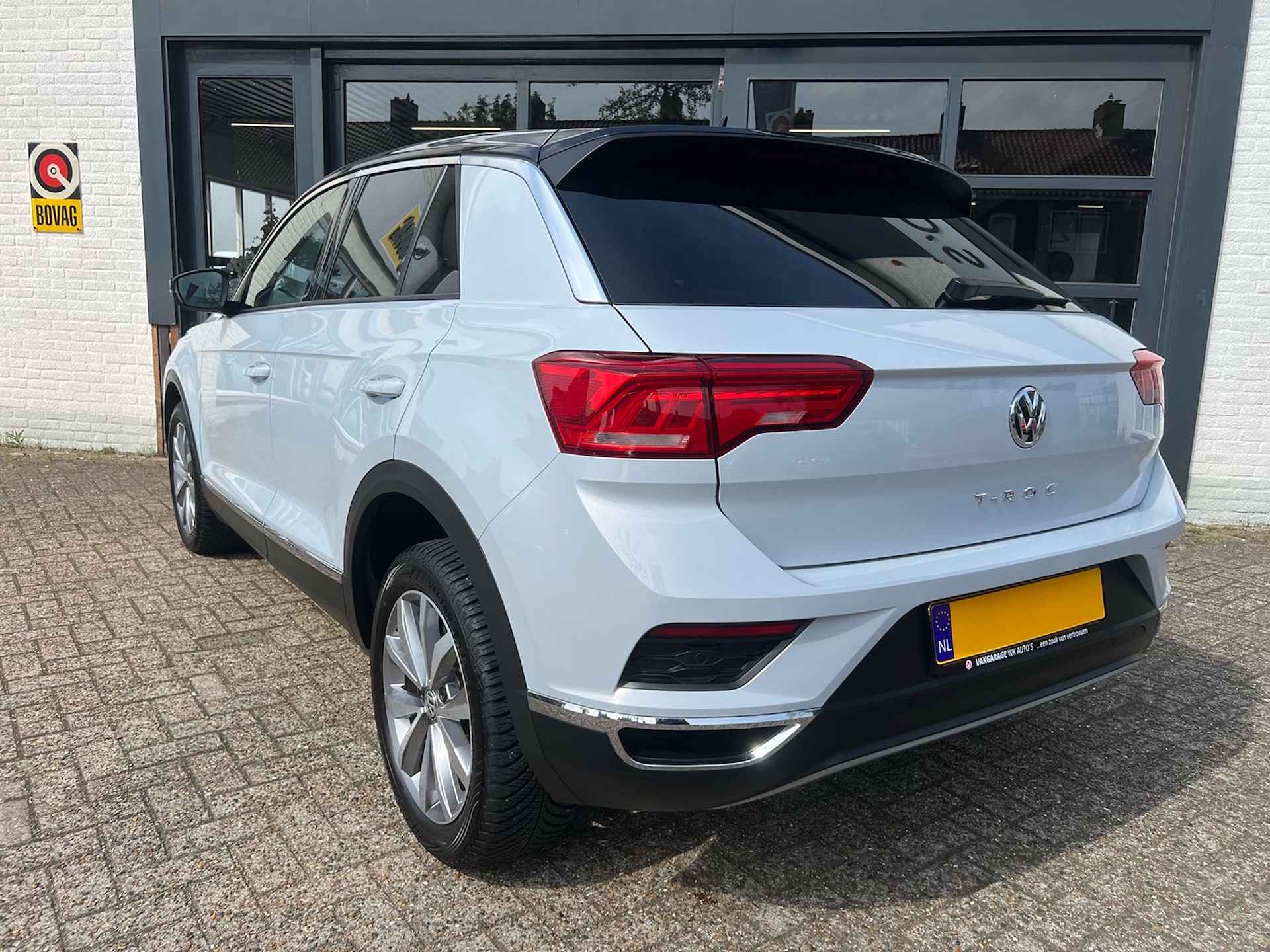 Volkswagen T-Roc 1.0 TSI Style | Eerste eigenaar | Dealer onderhouden | Navigatie | - 3/36