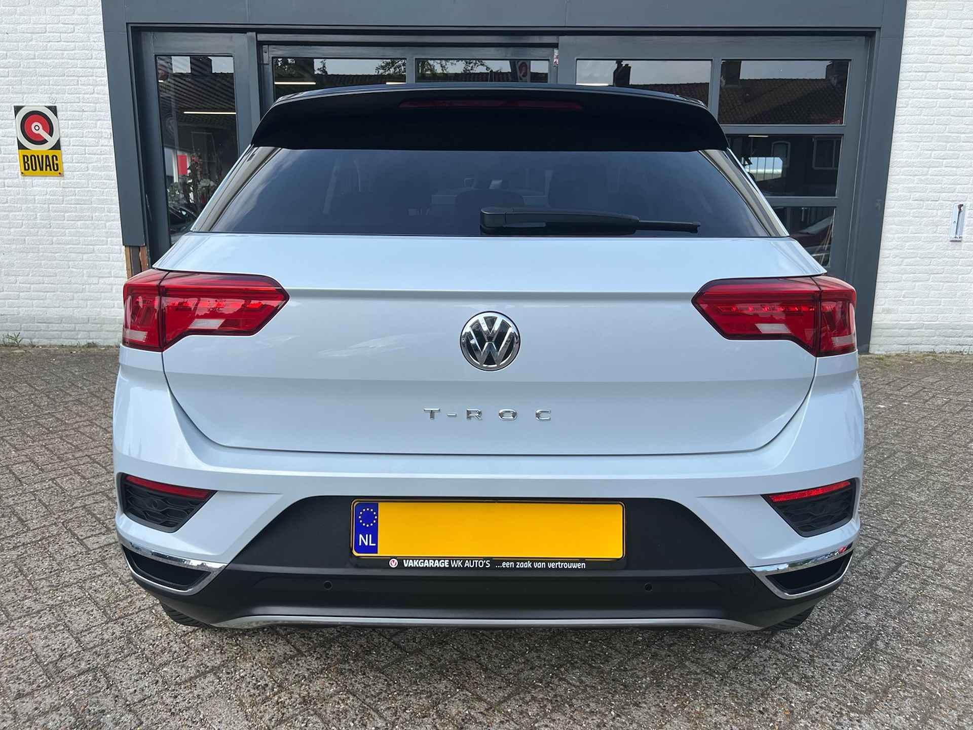 Volkswagen T-Roc 1.0 TSI Style | Eerste eigenaar | Dealer onderhouden | Navigatie | - 26/36