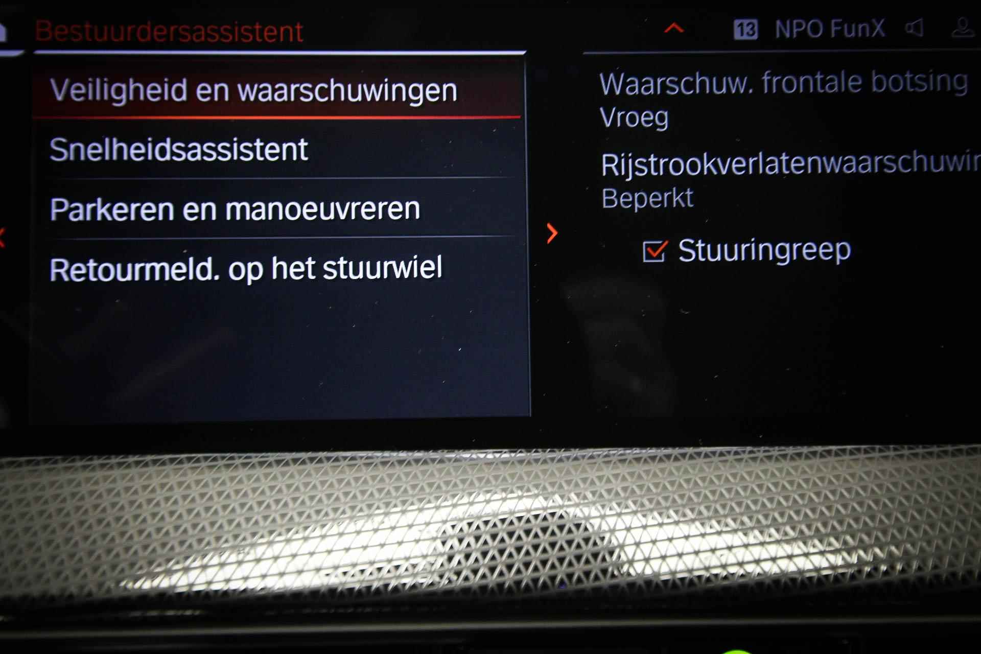 BMW 1-serie 118i Executive Sportline | LIVE COCKPIT PROF.  PACK | LED | HALF LEDER | DAB | APPLE | PDC | 17" | DEALER ONDERHOUDEN - 45/53