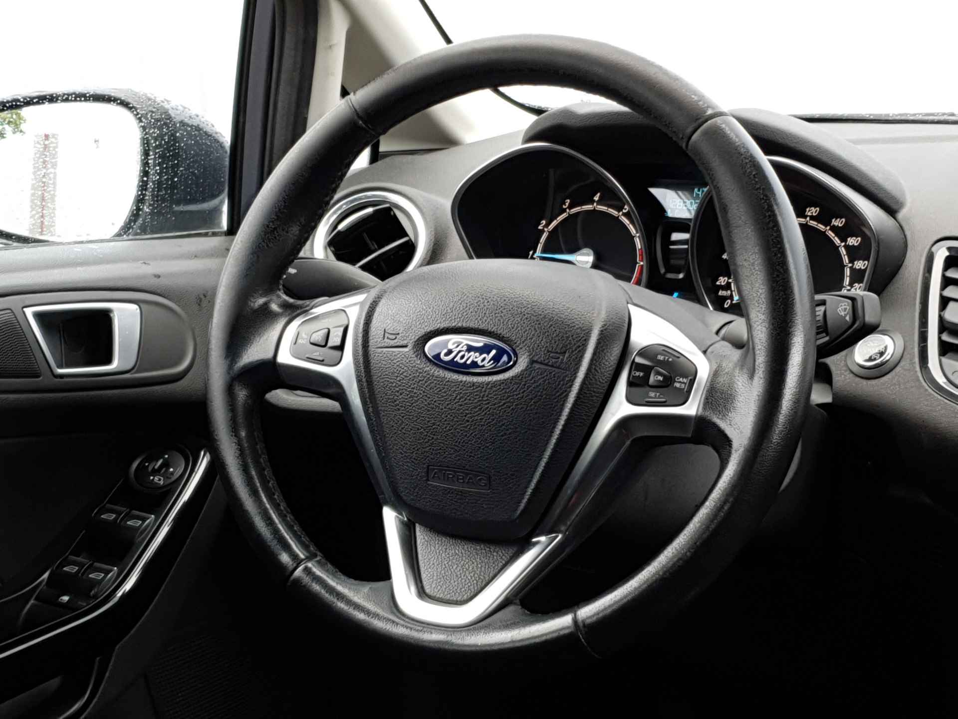 Ford Fiesta 1.0 EcoBoost Titanium | Stoelverwarming | Navigatie | Voorruitverwarming | Cruise Control - 12/33