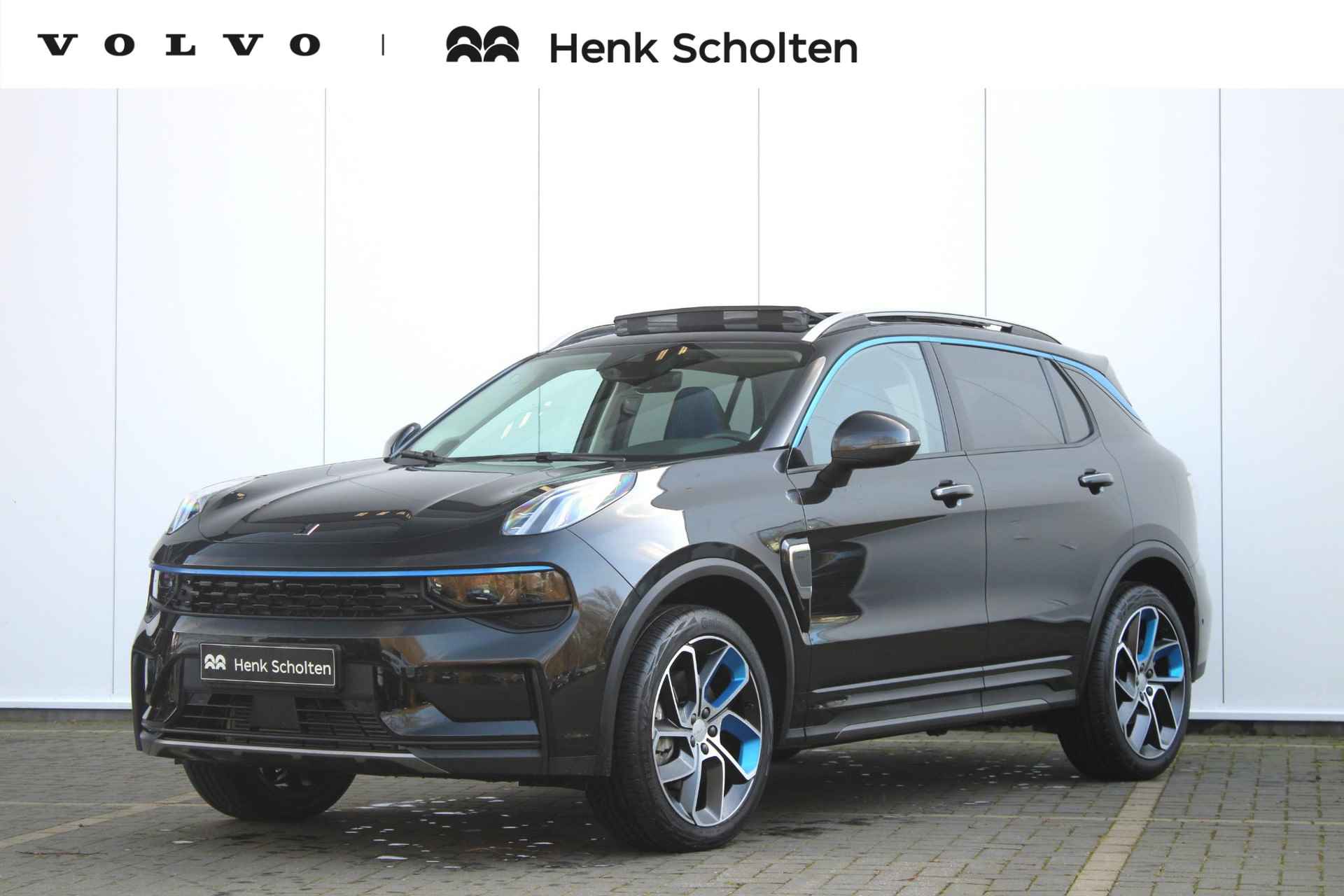 Lynk & Co 01 AUT7 261PK Plug-in Hybrid | Panoramisch Schuif-/Kanteldak | Infinity Premium Geluidssysteem | Parkeersensoren Voor + Achter | Achteruitrijcamera | Elektrisch Verstelbare Bestuurdersstoel Met Geheugen | Adaptieve Cruise Control | Highway Assist | Verwarmbare Voorstoelen | Apple Carplay/Android Auto