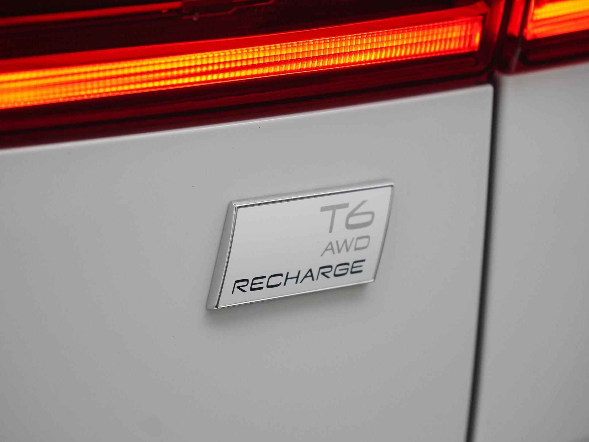 Volvo XC60 2.0 Recharge T6 AWD R-Design | Trekhaak | Panoramadak | Harman/Kardon | Camera | Zondag Open! - 24/44