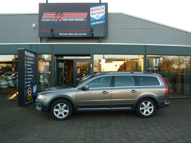 Volvo XC70 2.4D D5 136KW AWD AUT Summum