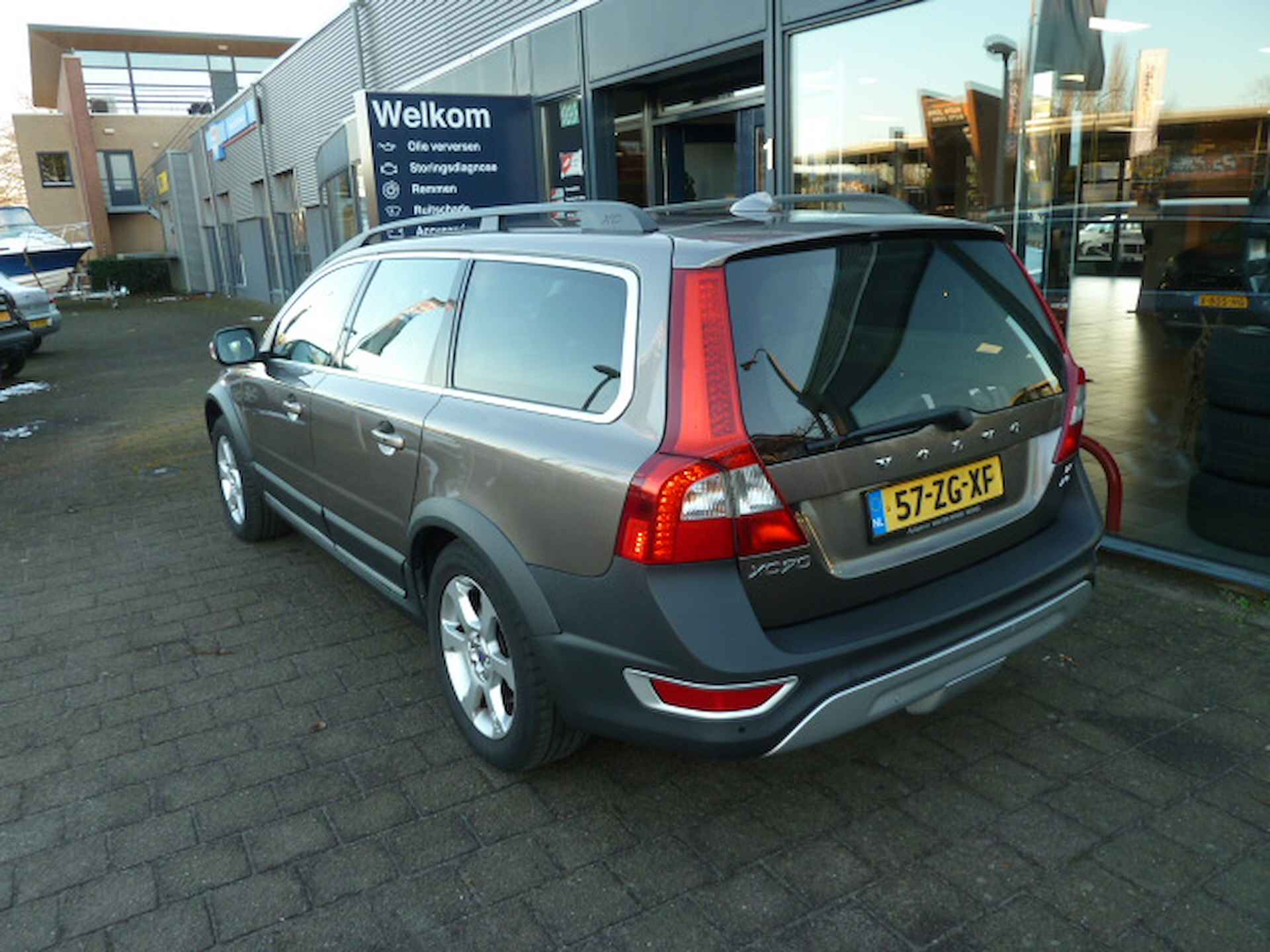 Volvo XC70 2.4D D5 136KW AWD AUT Summum - 5/41