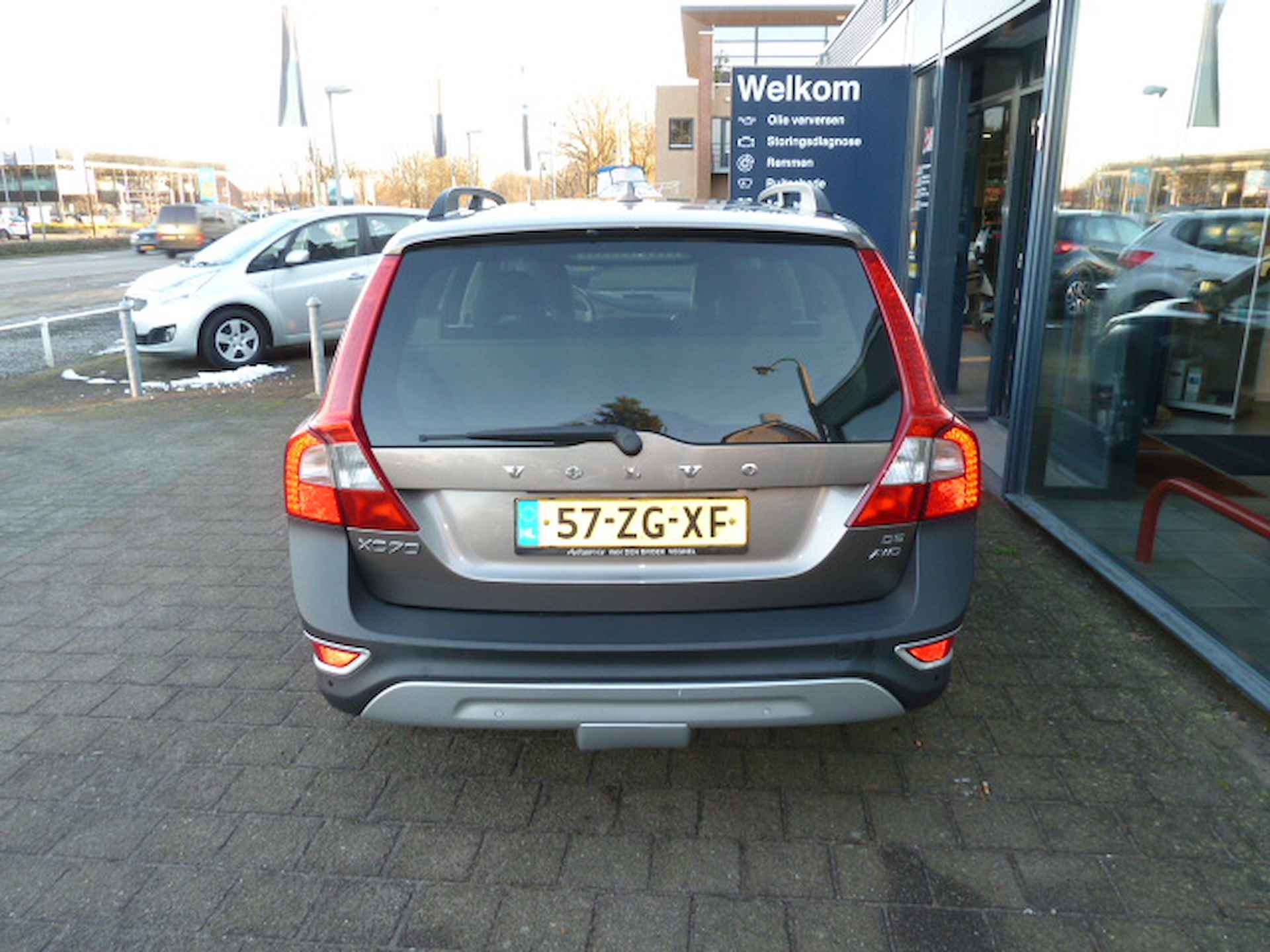 Volvo XC70 2.4D D5 136KW AWD AUT Summum - 6/41