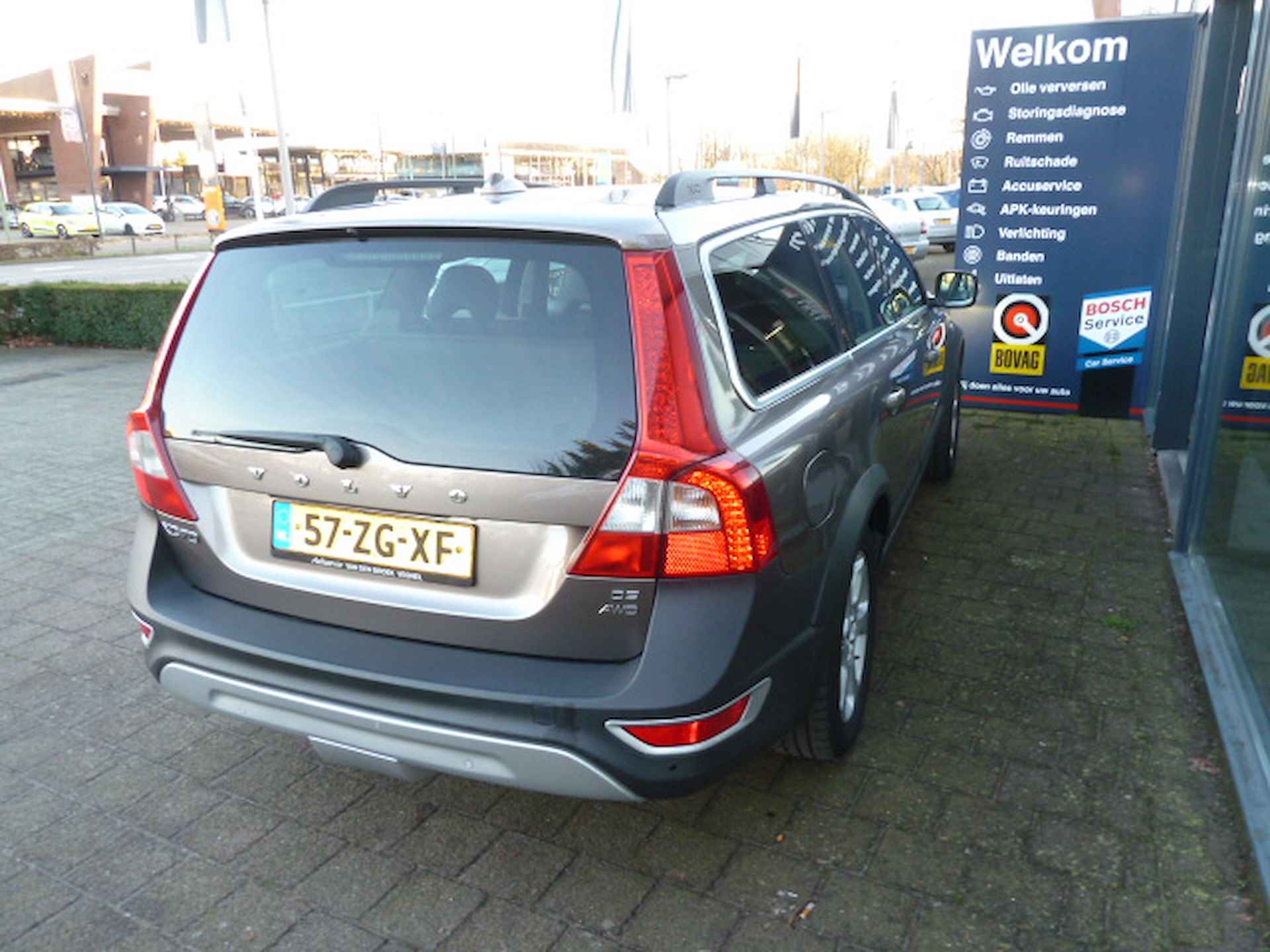 Volvo XC70 2.4D D5 136KW AWD AUT Summum - 7/41