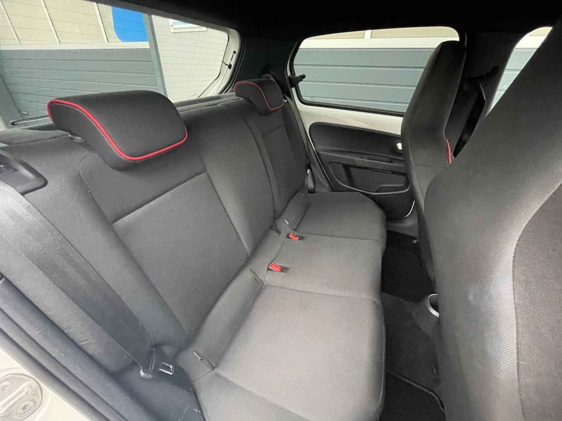 SEAT Mii 1.0 FR CONNECT / SPORTSTUUR / SPORTSTOELEN - 16/24