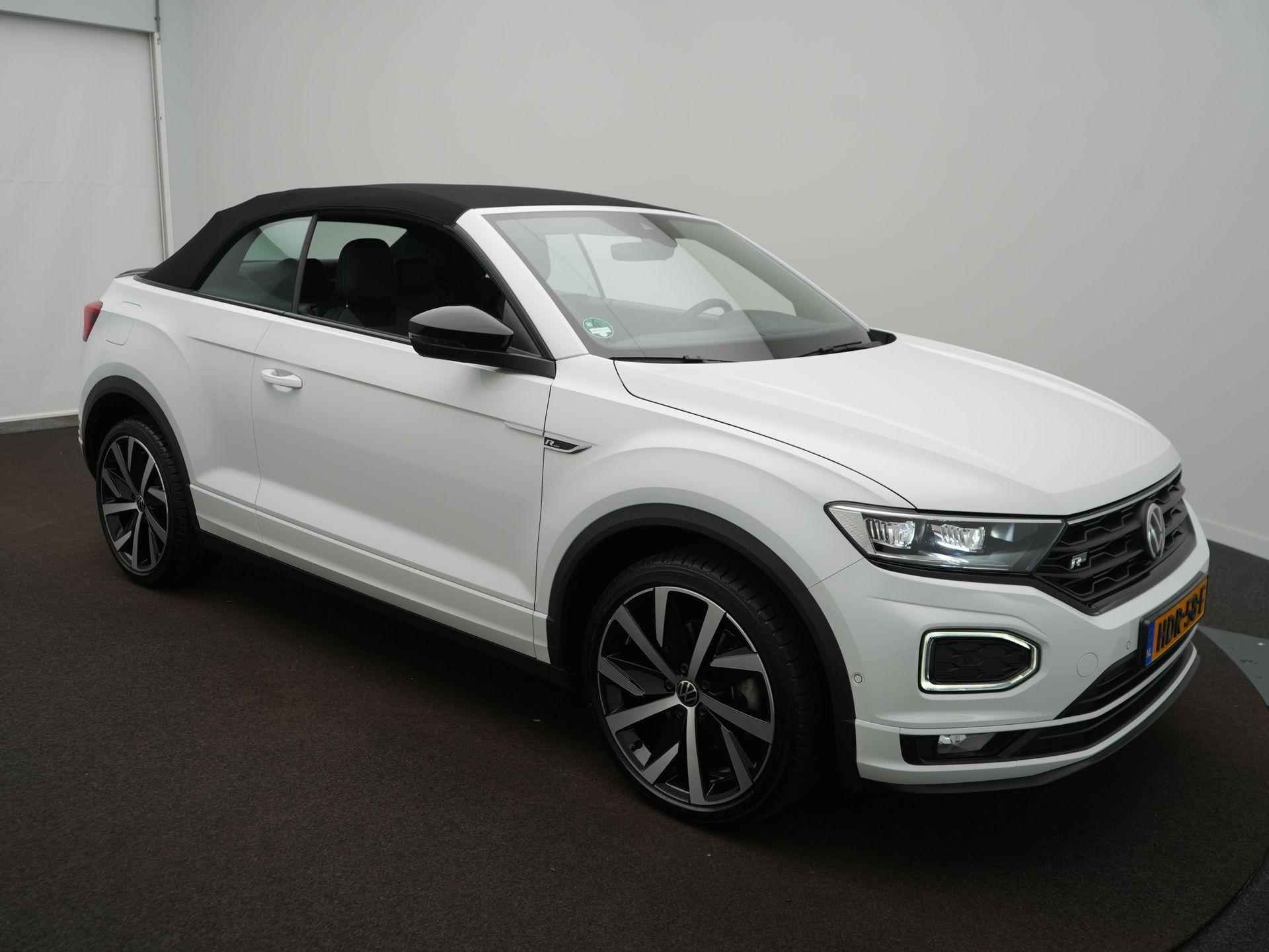 Volkswagen T-Roc Cabrio 1.5 TSI R-Line Navigatie - Camera - Automaat - Stoelverwarming - 12/55