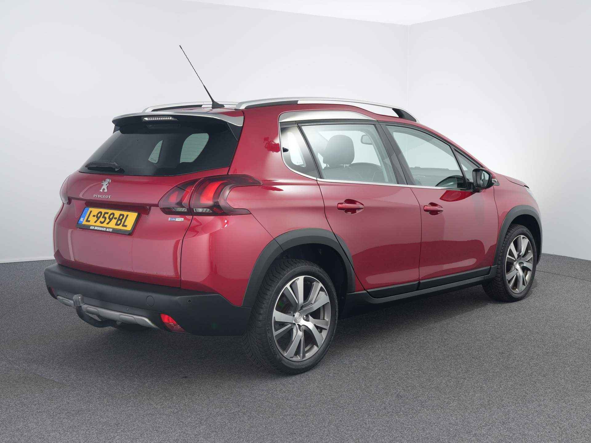 Peugeot 2008 1.2 PureTech Allure | Automaat | Cruise | Navi | Airco | PDC - 3/29