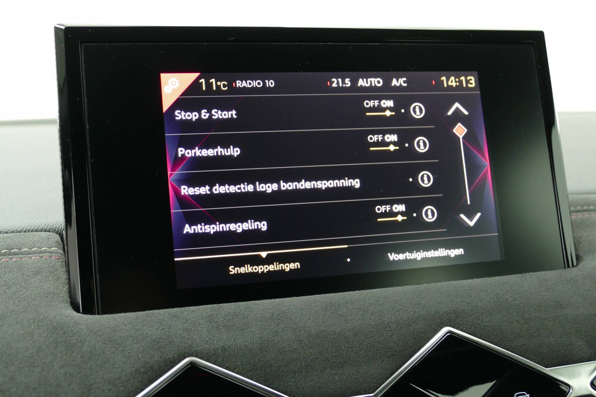 DS DS 3 Crossback 1.2 PureTech Performance Line Bi-Tone. Stoelverw, Carplay/Android, Clima, Cruise, Led, 17"LMV, PDC V+A - 38/54