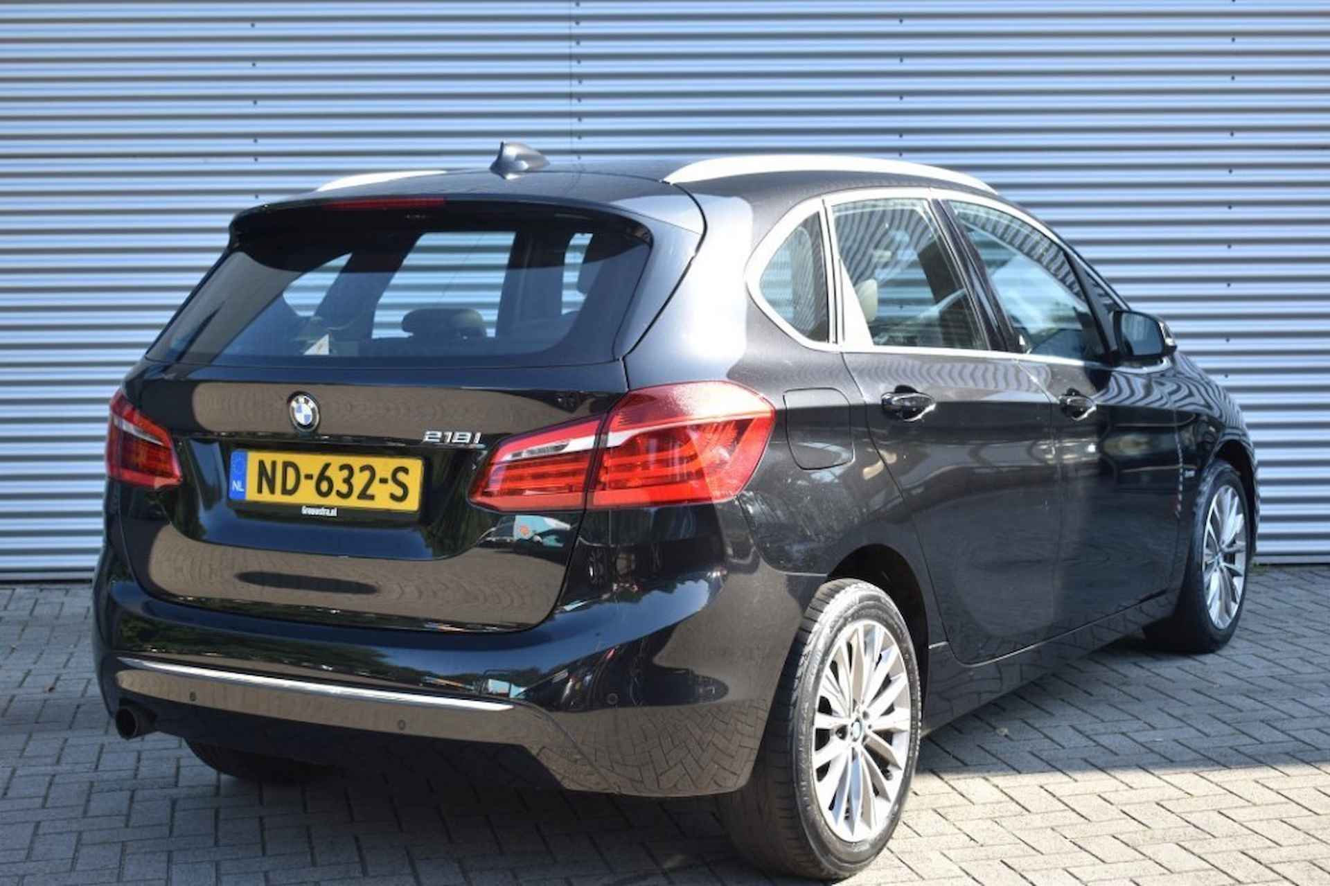 BMW 2-serie Active Tourer 218I CENT.HIGH EX. / LEDER / P.DAK / HEAD-UP / AFN. HAAK - 3/52