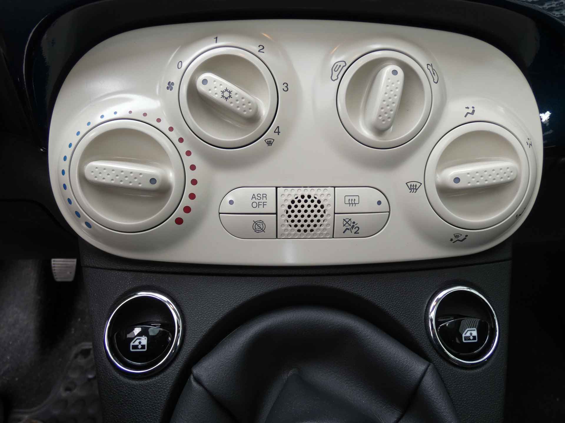 Fiat 500 1.0 Hybrid Dolcevita ! Panoramadak | Leder | Navigatie | Parkeerhulp ! - 12/28