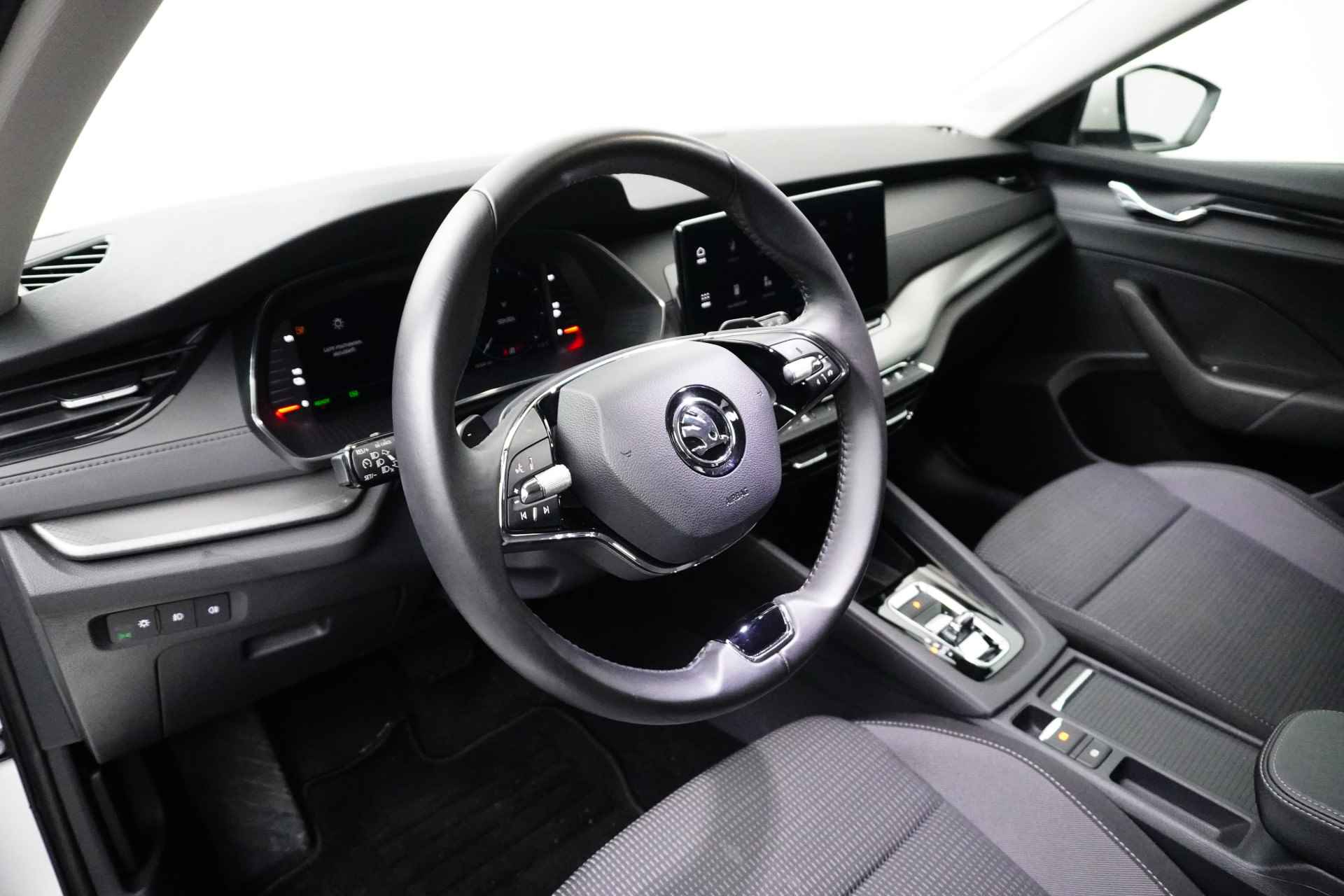 Škoda Octavia Combi 1.4 TSI iV PHEV Business Edition 6-DSG | Sensoren V & A | Navigatie | Cruise Control | - 19/29