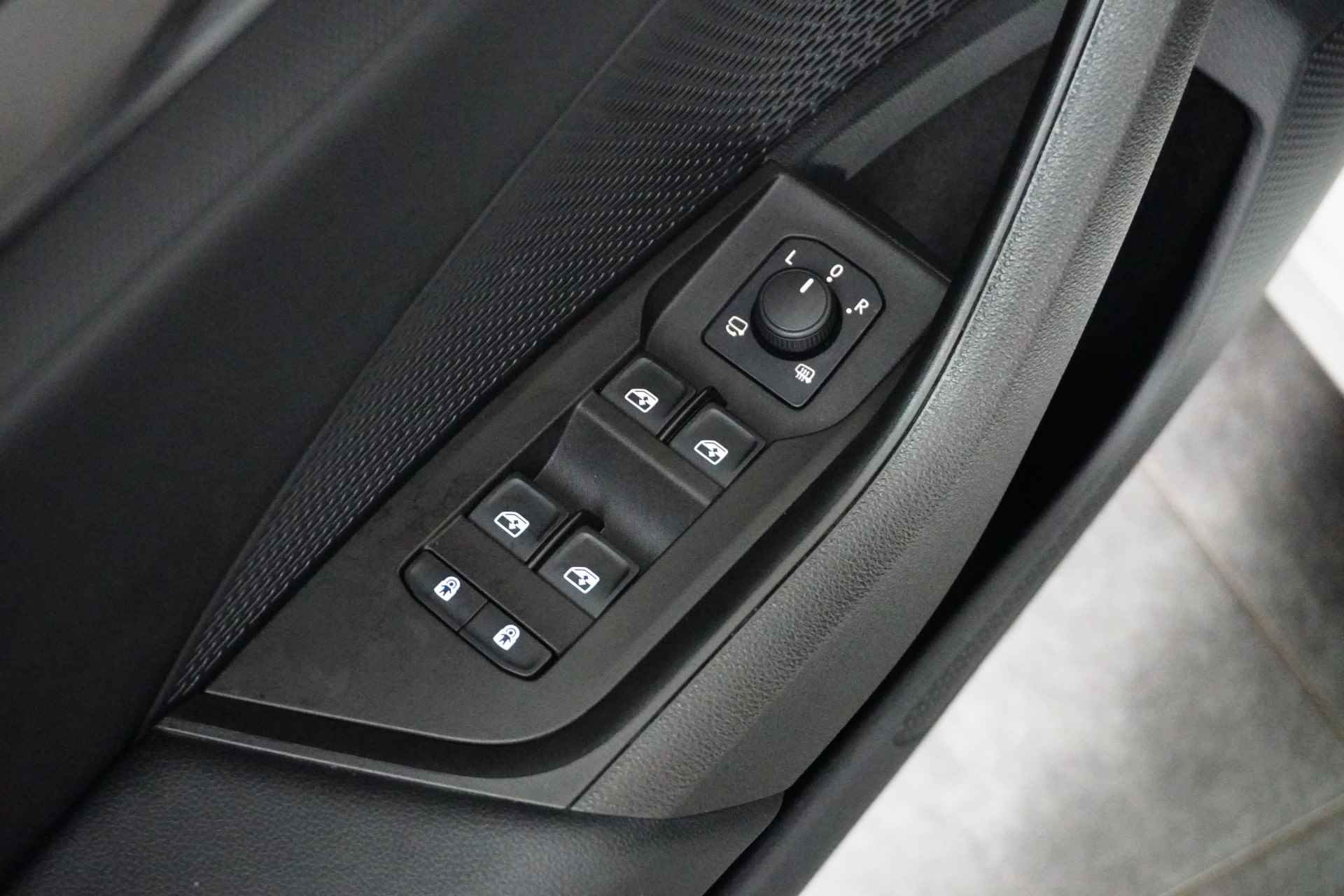 Škoda Octavia Combi 1.4 TSI iV PHEV Business Edition 6-DSG | Sensoren V & A | Navigatie | Cruise Control | - 20/29