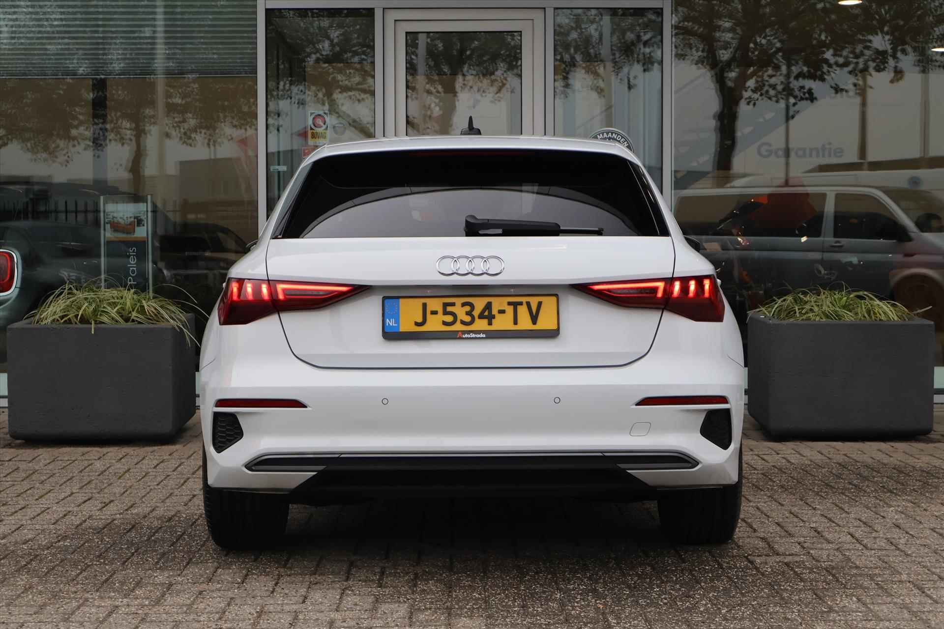 Audi A3 Sportback 35 TFSI Edition one 150pk | Sfeer | Carplay | Cruise | Matrix | DAB | Virtual | 1e Eigenaar - 13/39