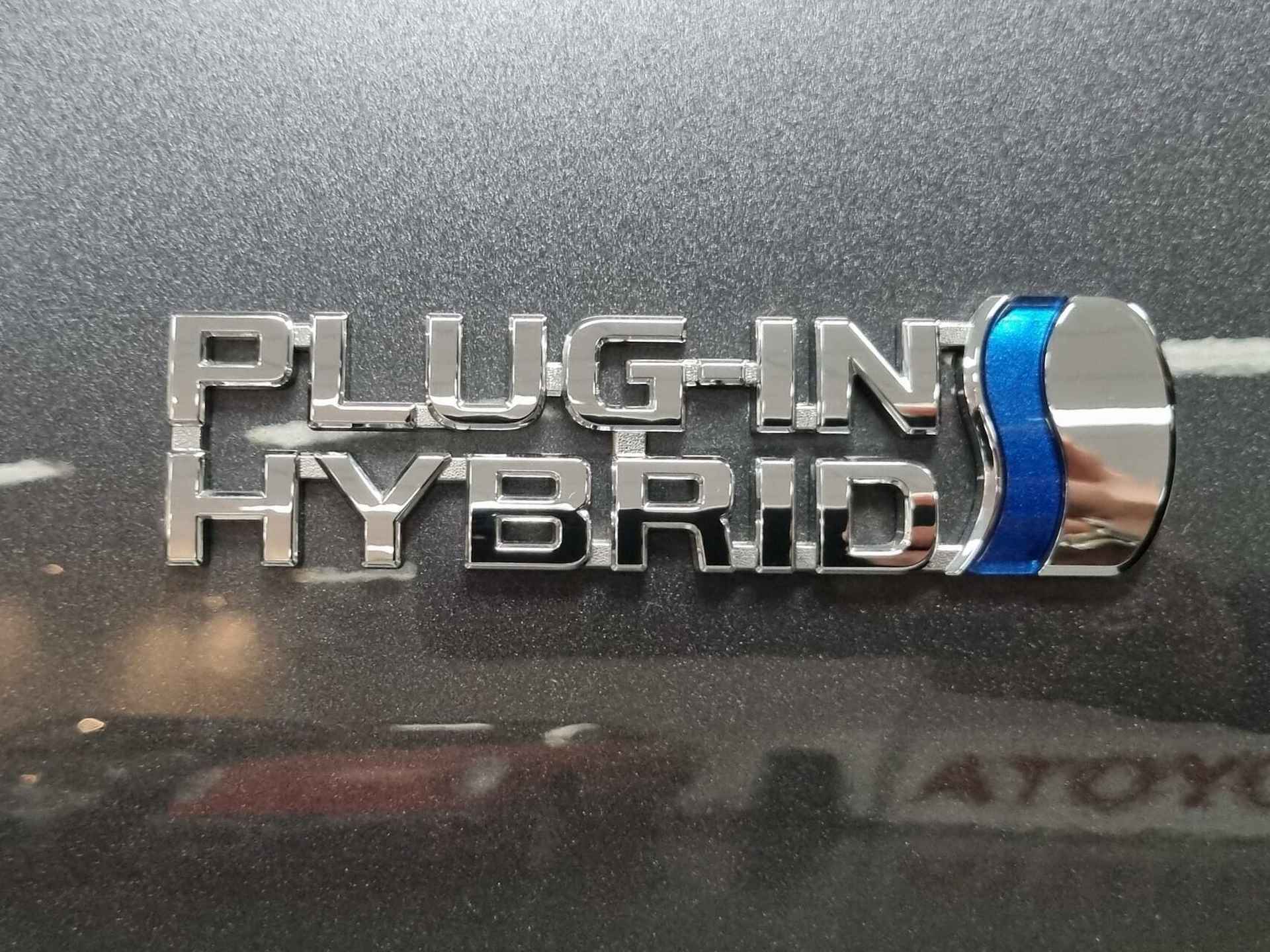 Toyota RAV4 2.5 Plug-in Hybrid AWD Bi-Tone Plus / HUD / 360 gr. Cam / NAV - 10/82